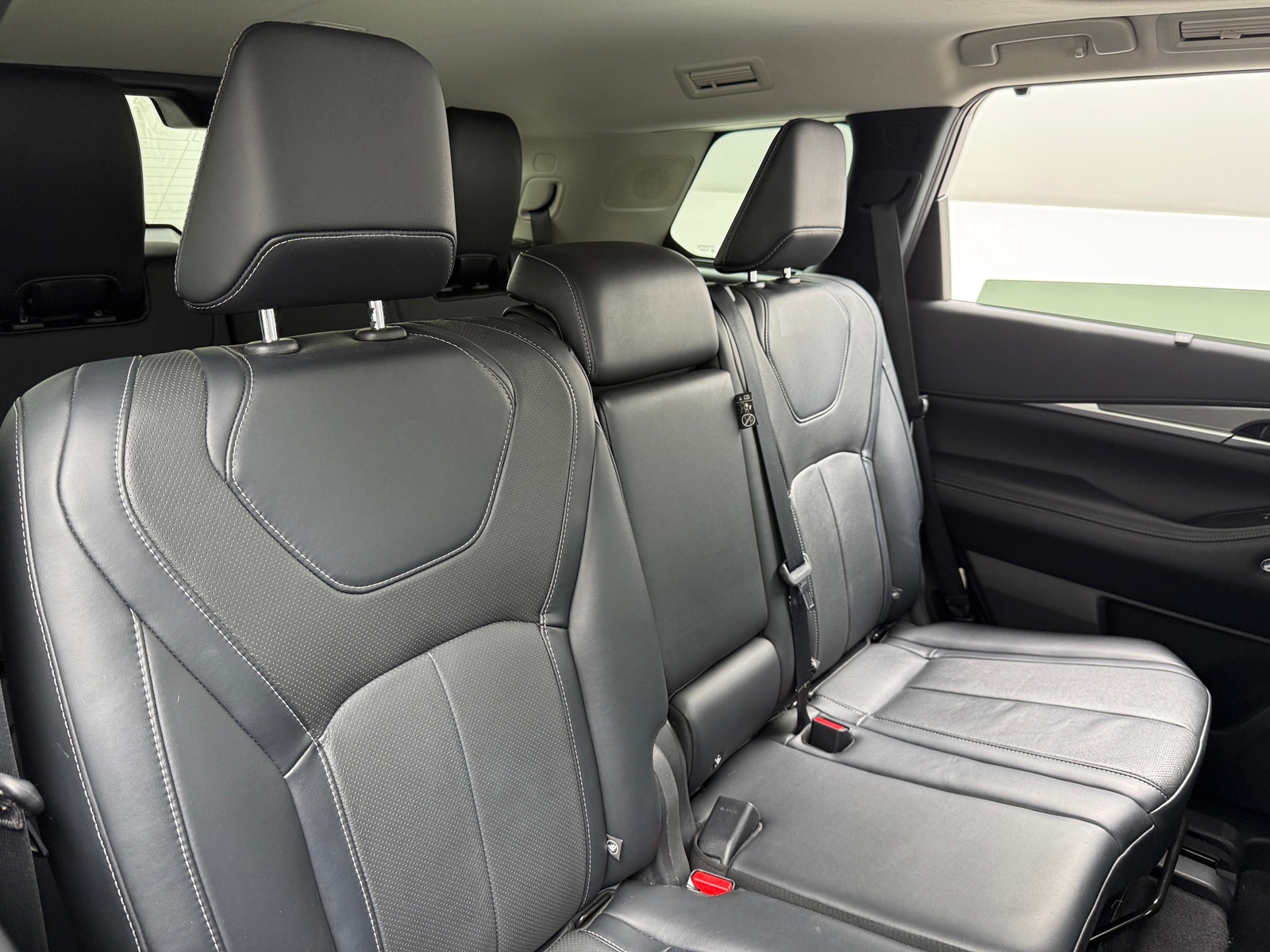 Thumbnail: 2023 INFINITI QX60 - 5
