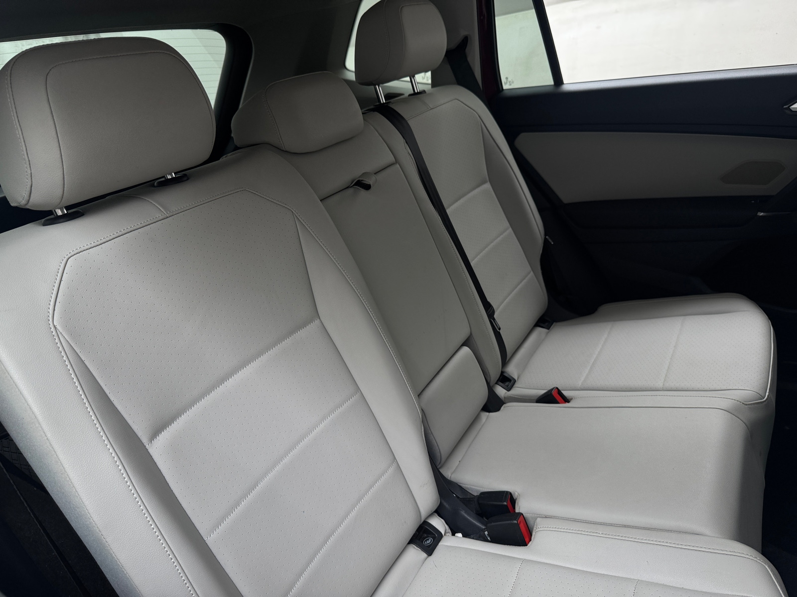 Thumbnail: 2018 Volkswagen Tiguan - 5
