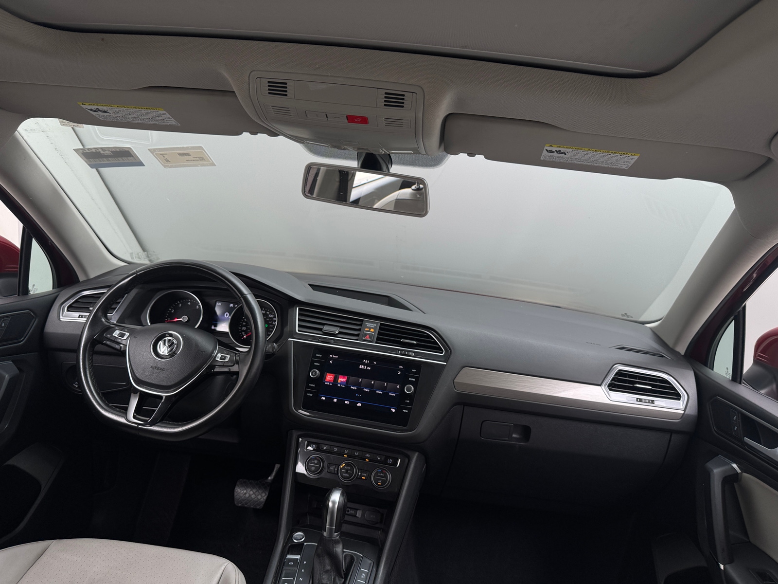 Thumbnail: 2018 Volkswagen Tiguan - 2