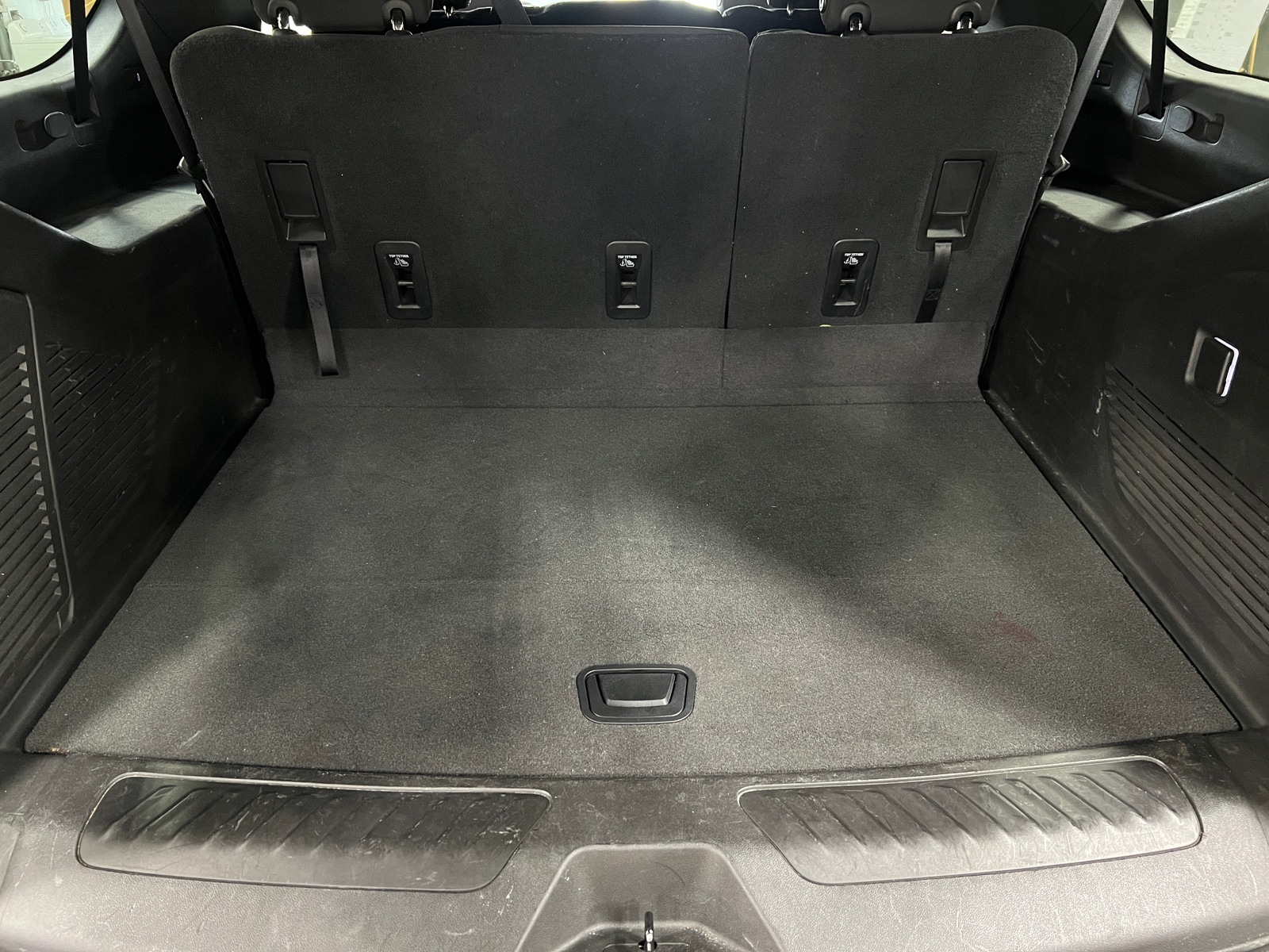 Thumbnail: 2021 Chevrolet Suburban - 7