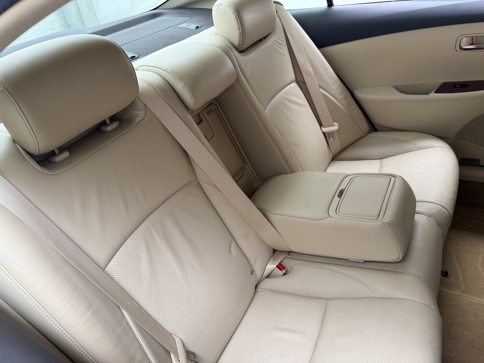 Thumbnail: 2010 Lexus ES - 5