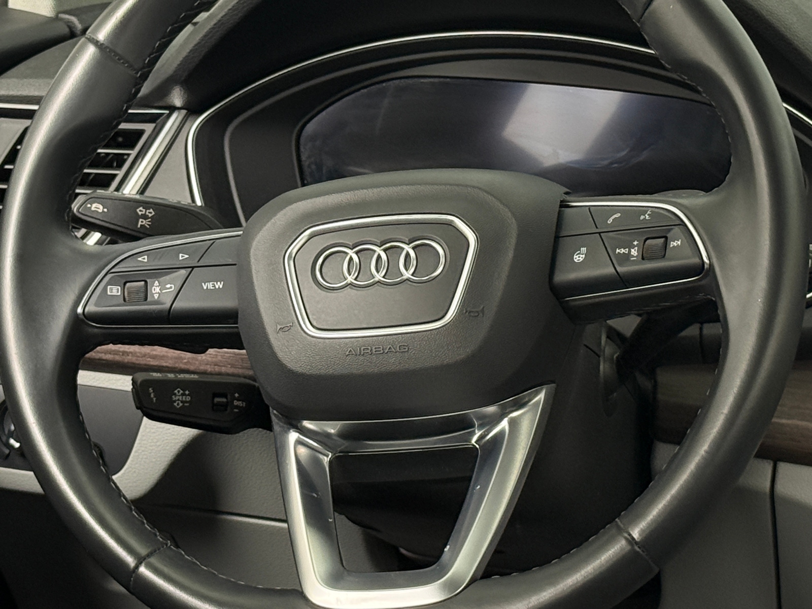 Thumbnail: 2023 Audi Q5 - 4