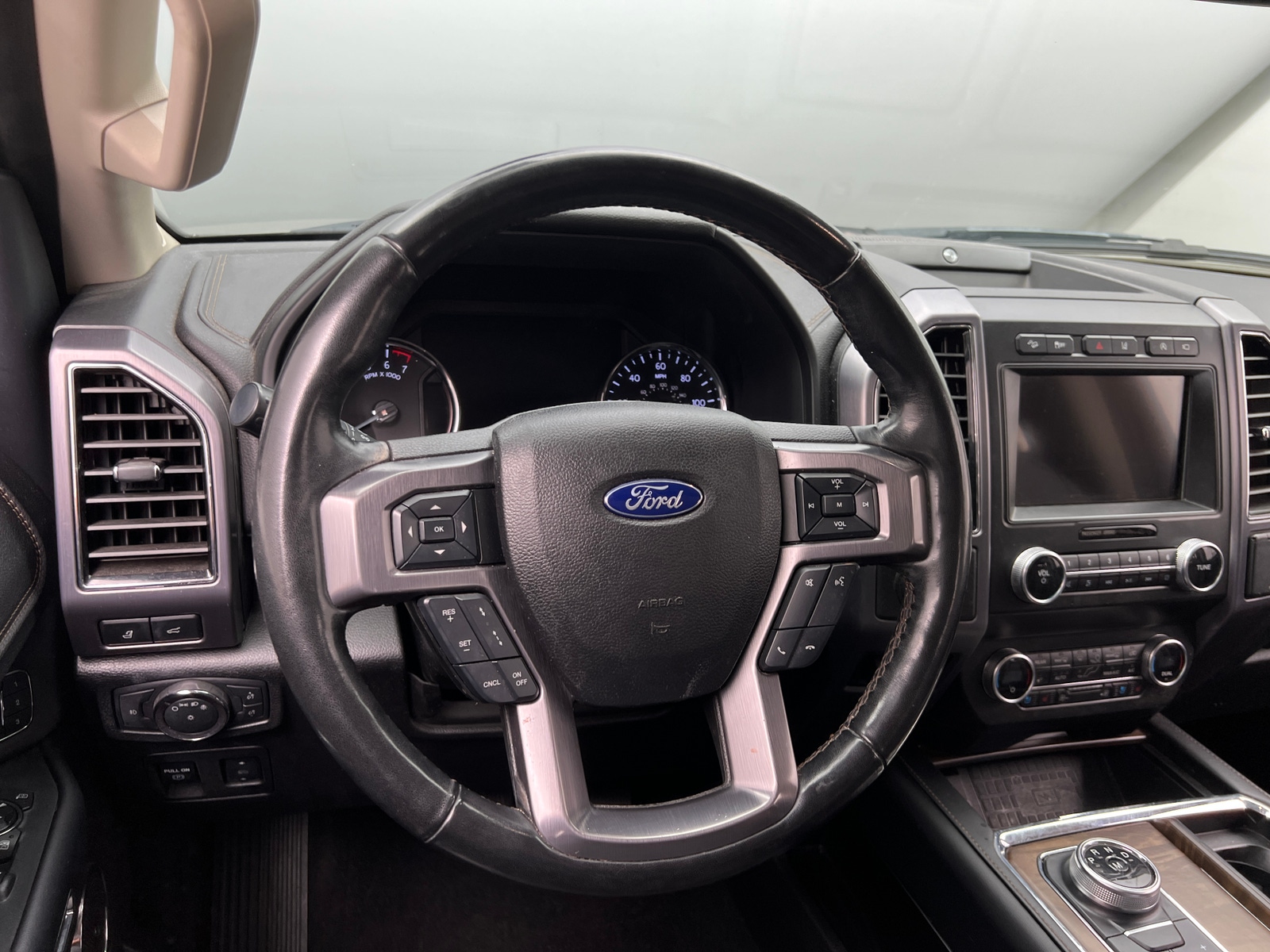 Thumbnail: 2019 Ford Expedition - 4