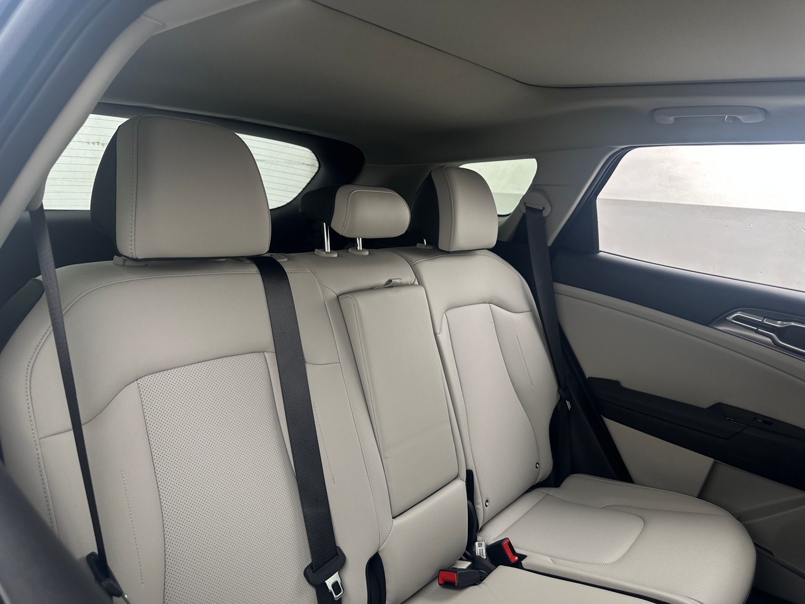 Thumbnail: 2025 Kia Sportage - 5
