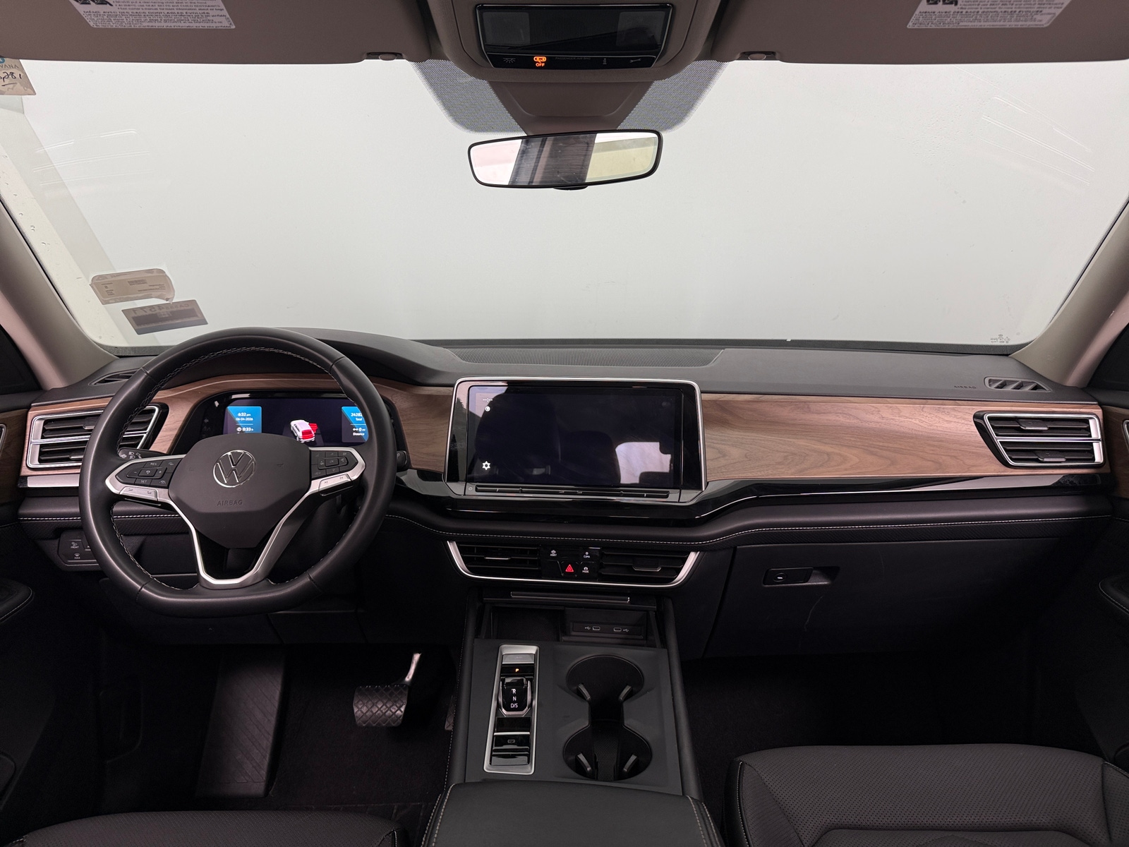 Thumbnail: 2024 Volkswagen Atlas - 2
