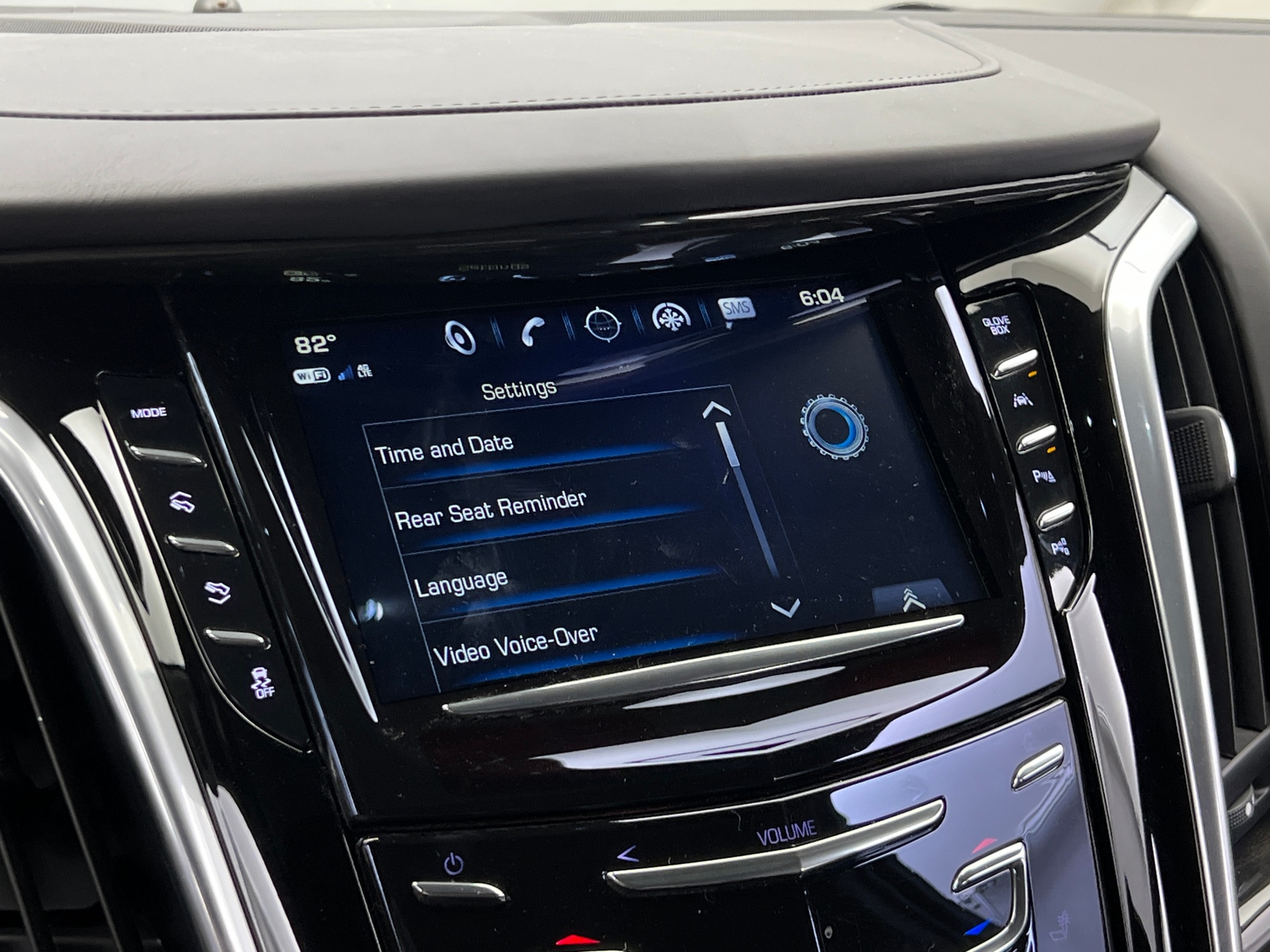Thumbnail: 2020 Cadillac Escalade - 3