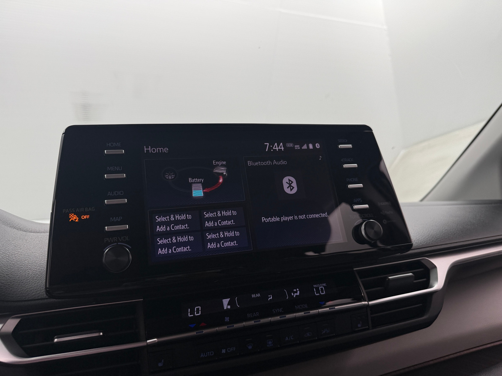Thumbnail: 2021 Toyota Sienna - 3