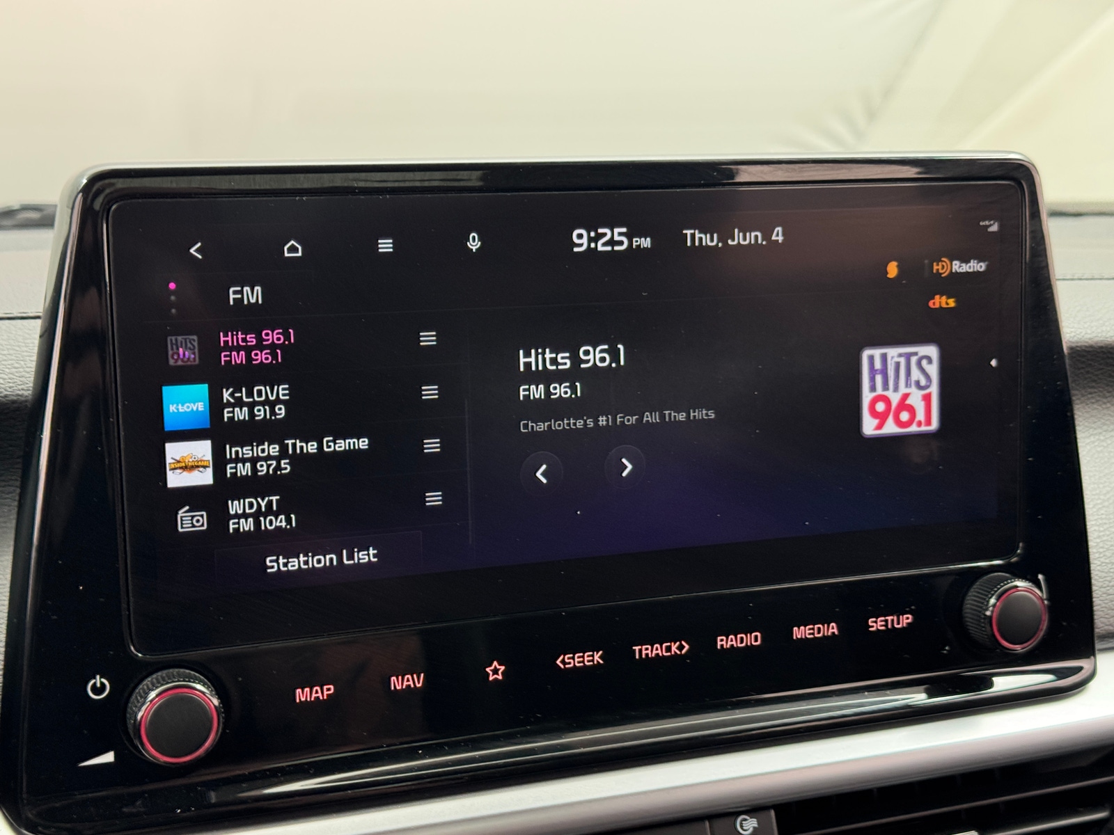 Thumbnail: 2023 Kia Forte - 3