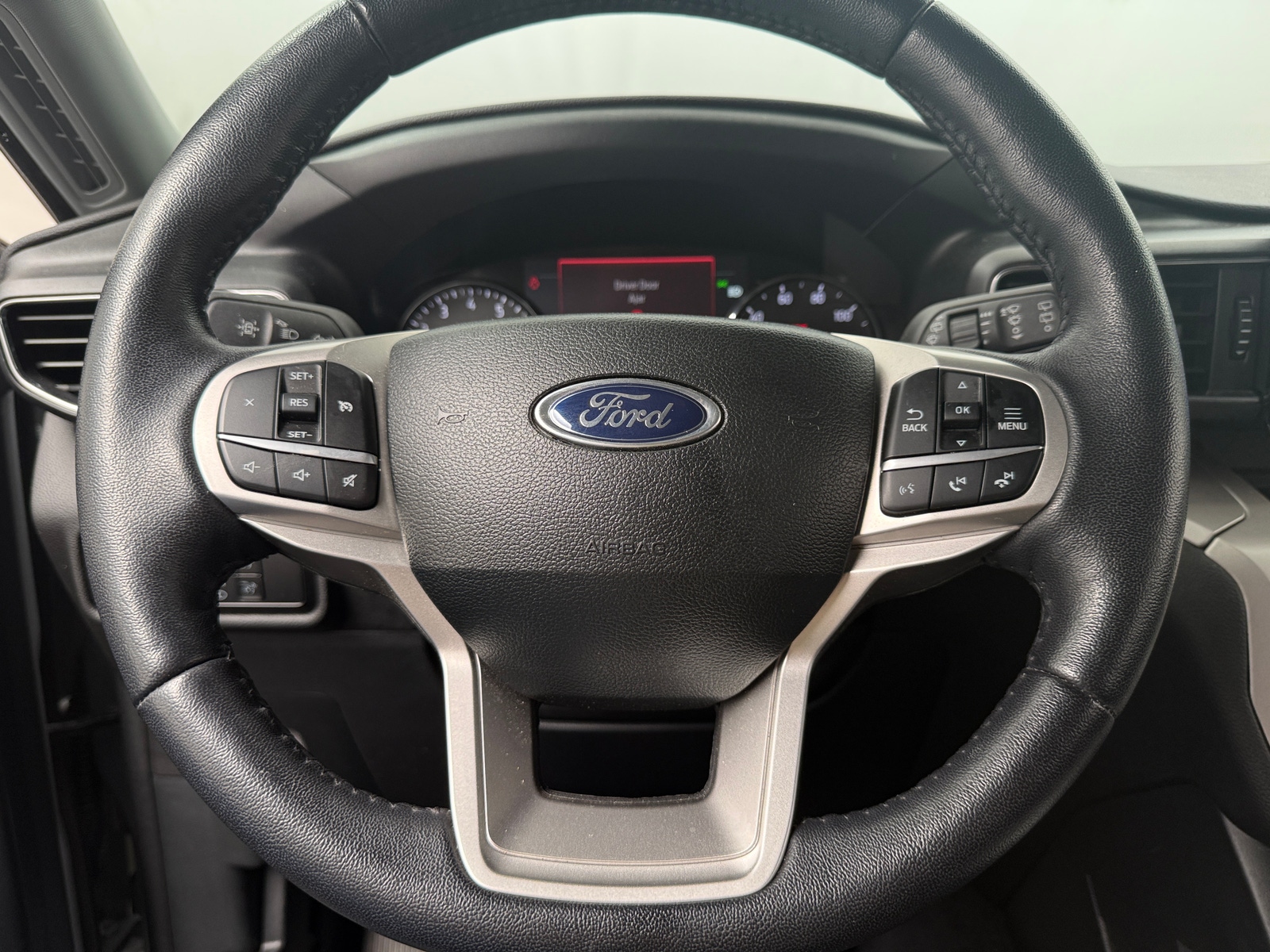 Thumbnail: 2023 Ford Explorer - 5