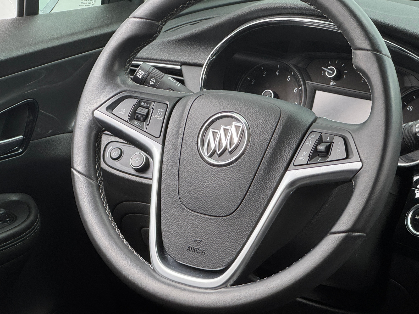 Thumbnail: 2022 Buick Encore - 4