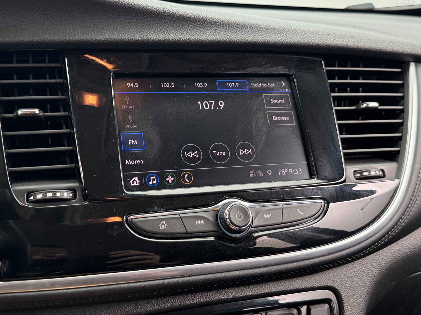 Thumbnail: 2022 Buick Encore - 3