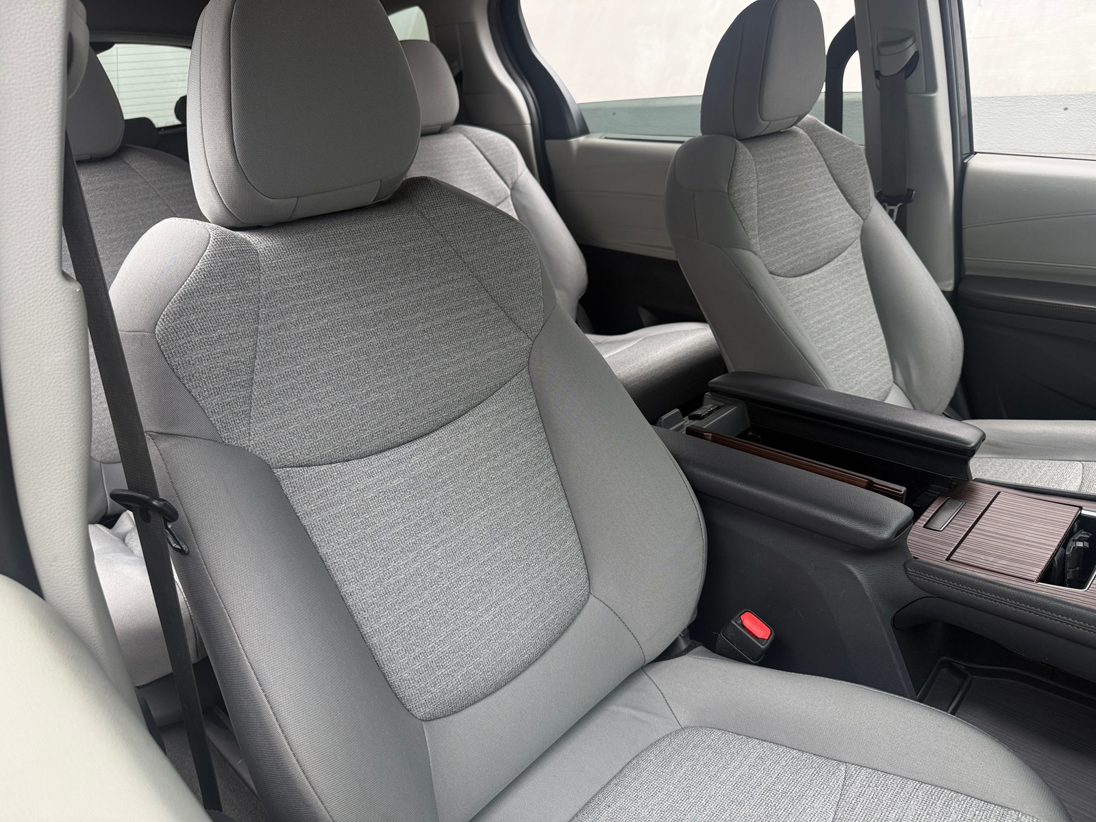 Thumbnail: 2021 Toyota Sienna - 2