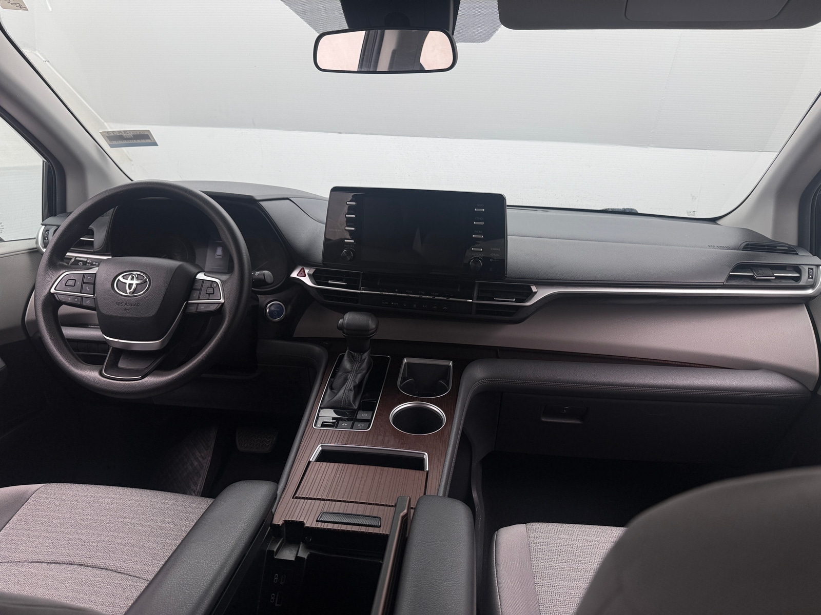 Thumbnail: 2021 Toyota Sienna - 3