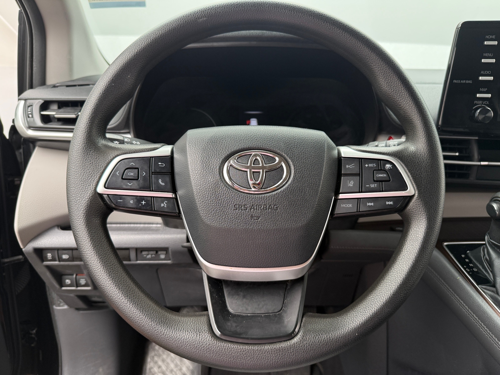 Thumbnail: 2021 Toyota Sienna - 5