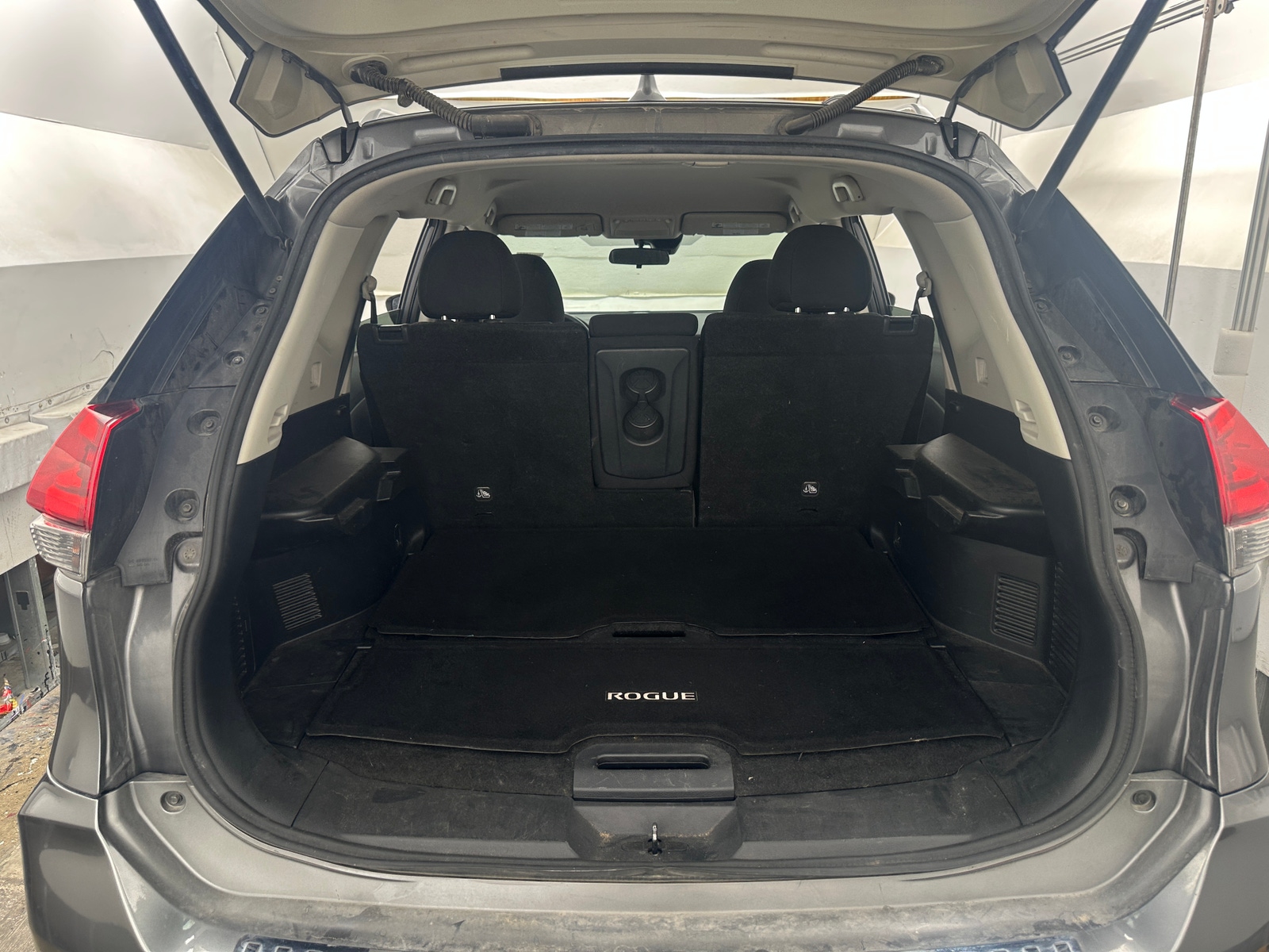 Thumbnail: 2019 Nissan Rogue - 7