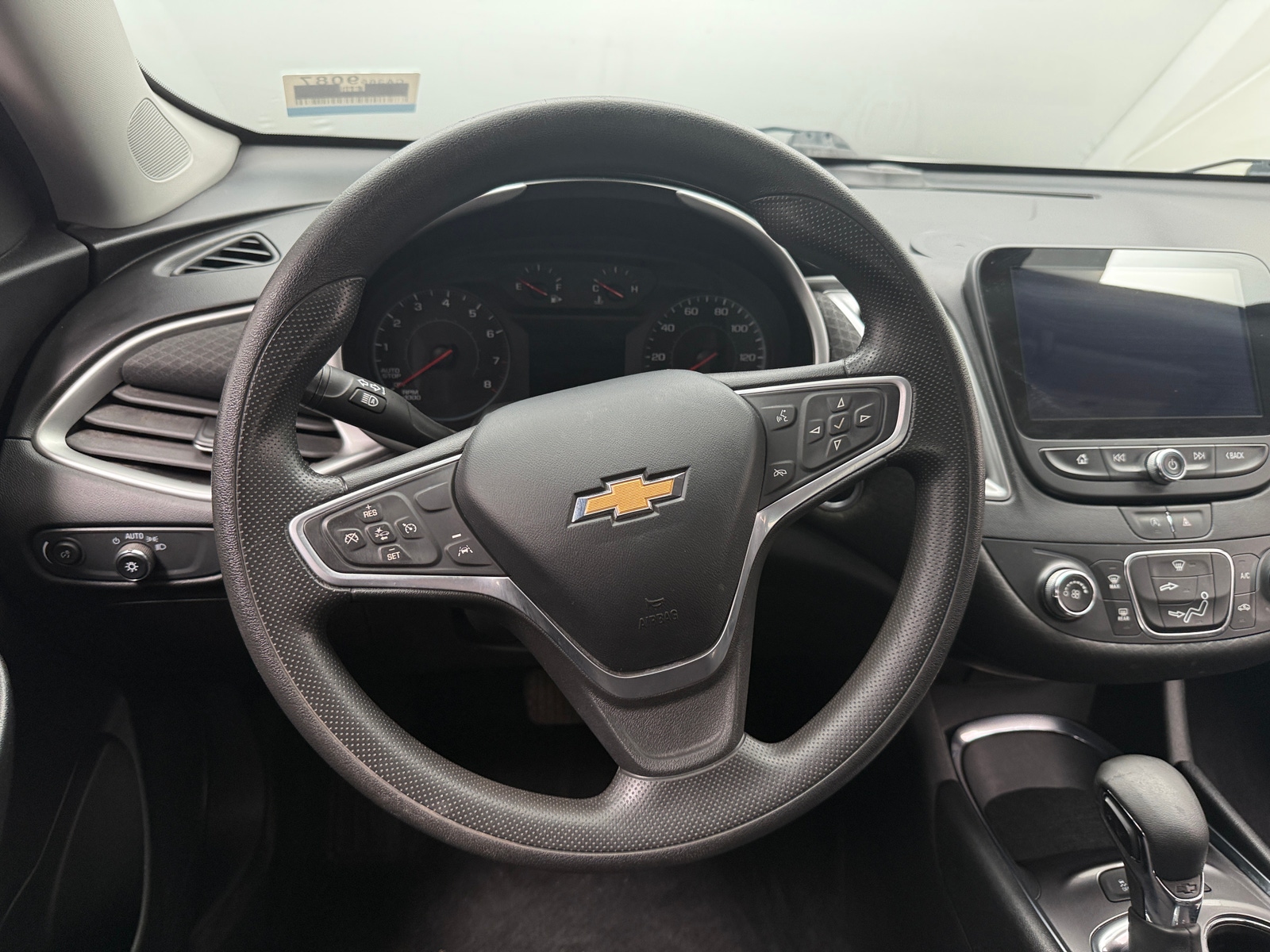 Thumbnail: 2022 Chevrolet Malibu - 5