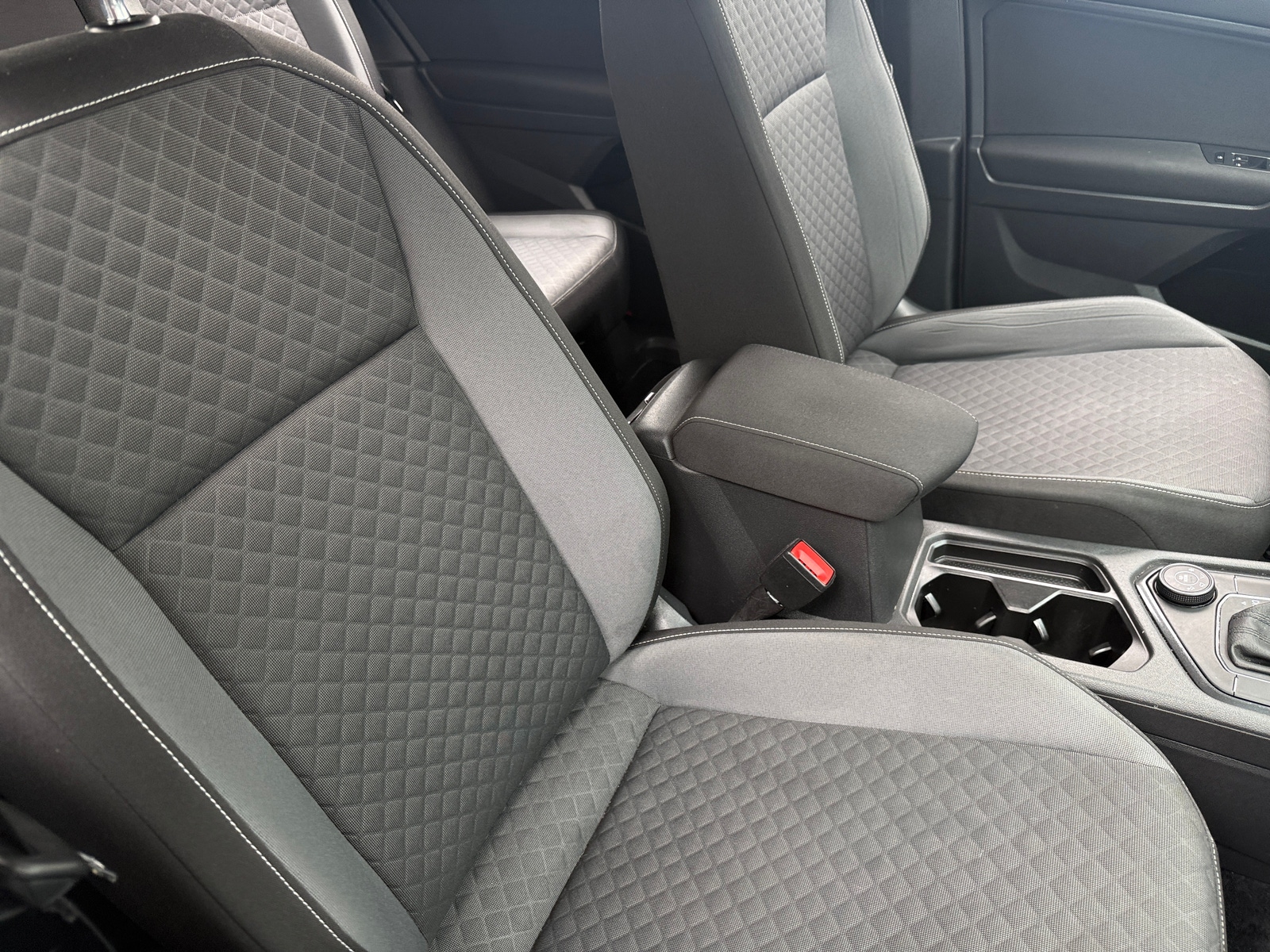 Thumbnail: 2021 Volkswagen Tiguan - 2
