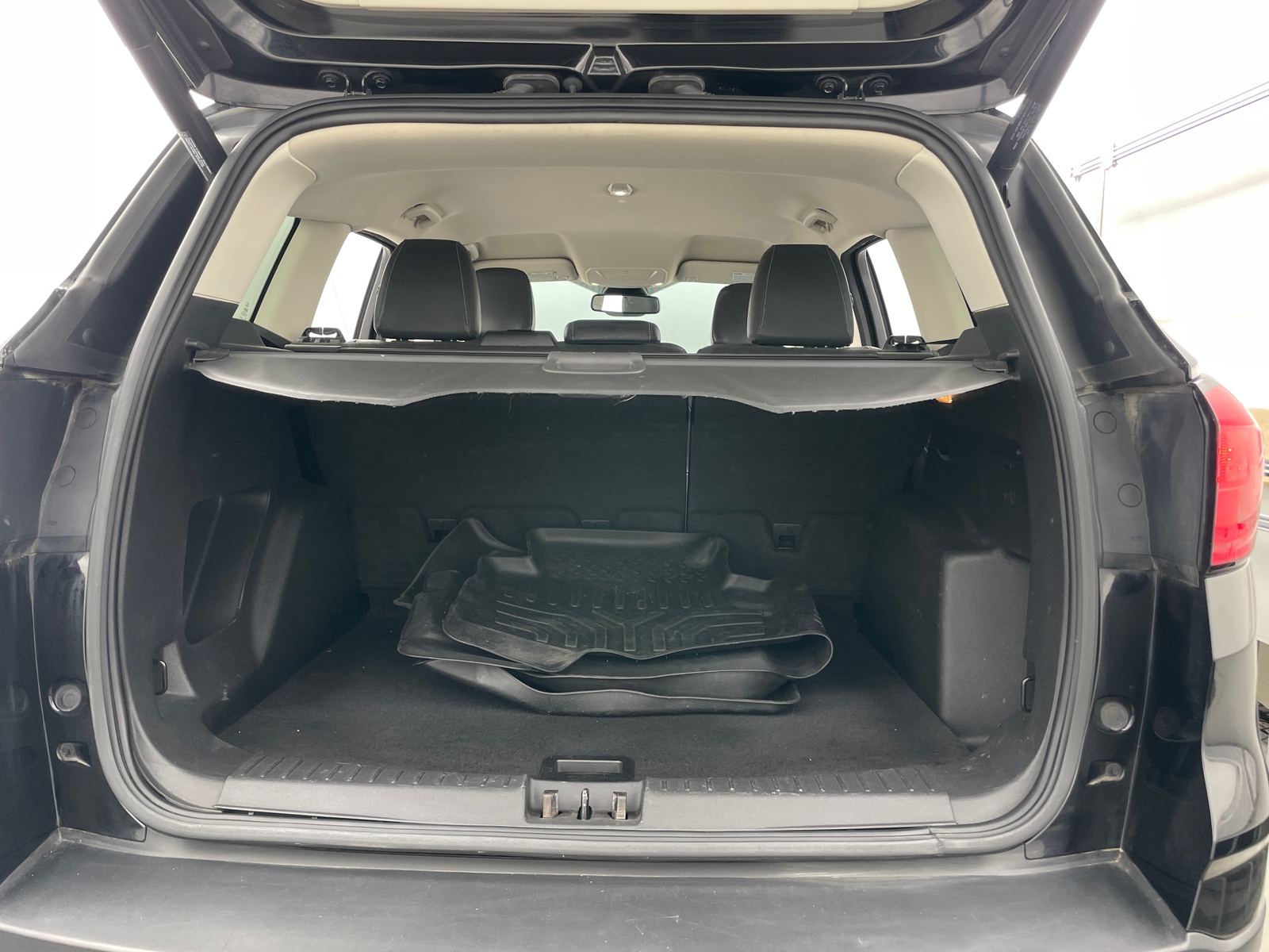 Thumbnail: 2019 Ford Escape - 6