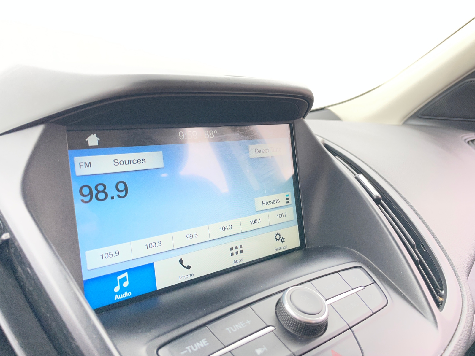 Thumbnail: 2019 Ford Escape - 3