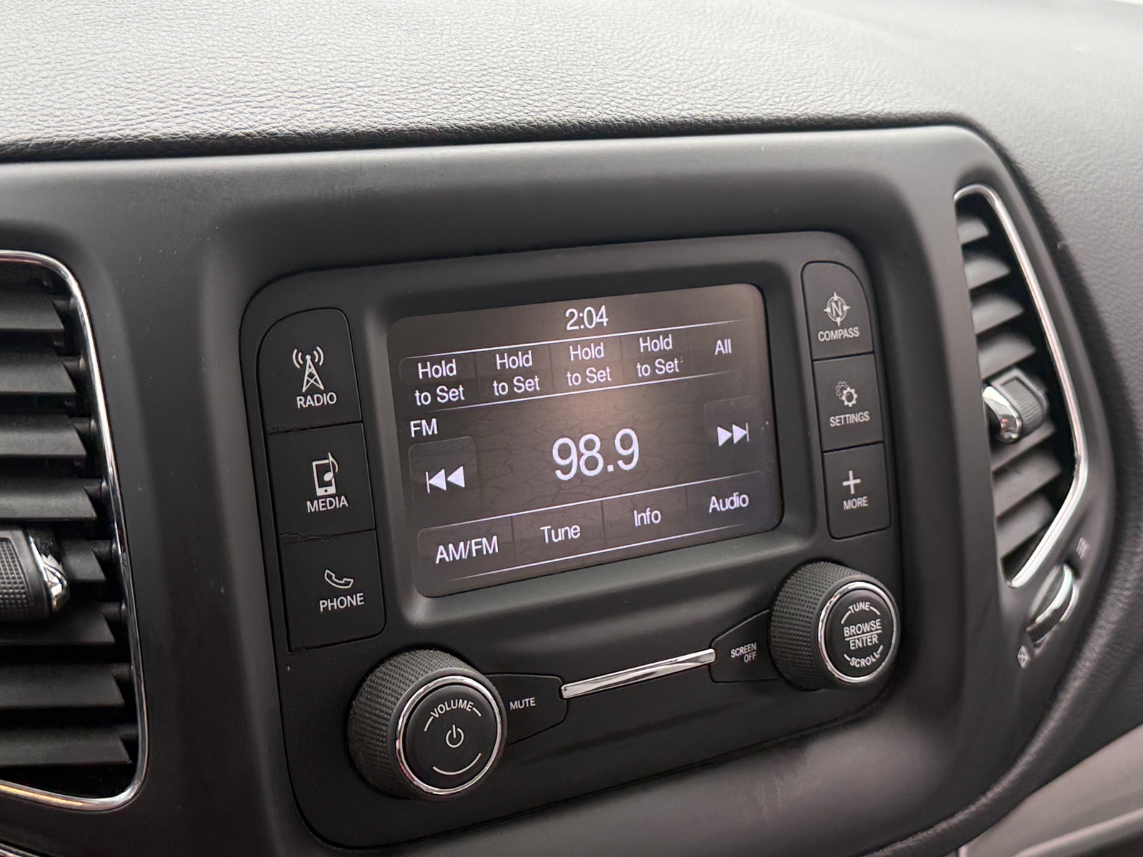 Thumbnail: 2018 Jeep Compass - 4