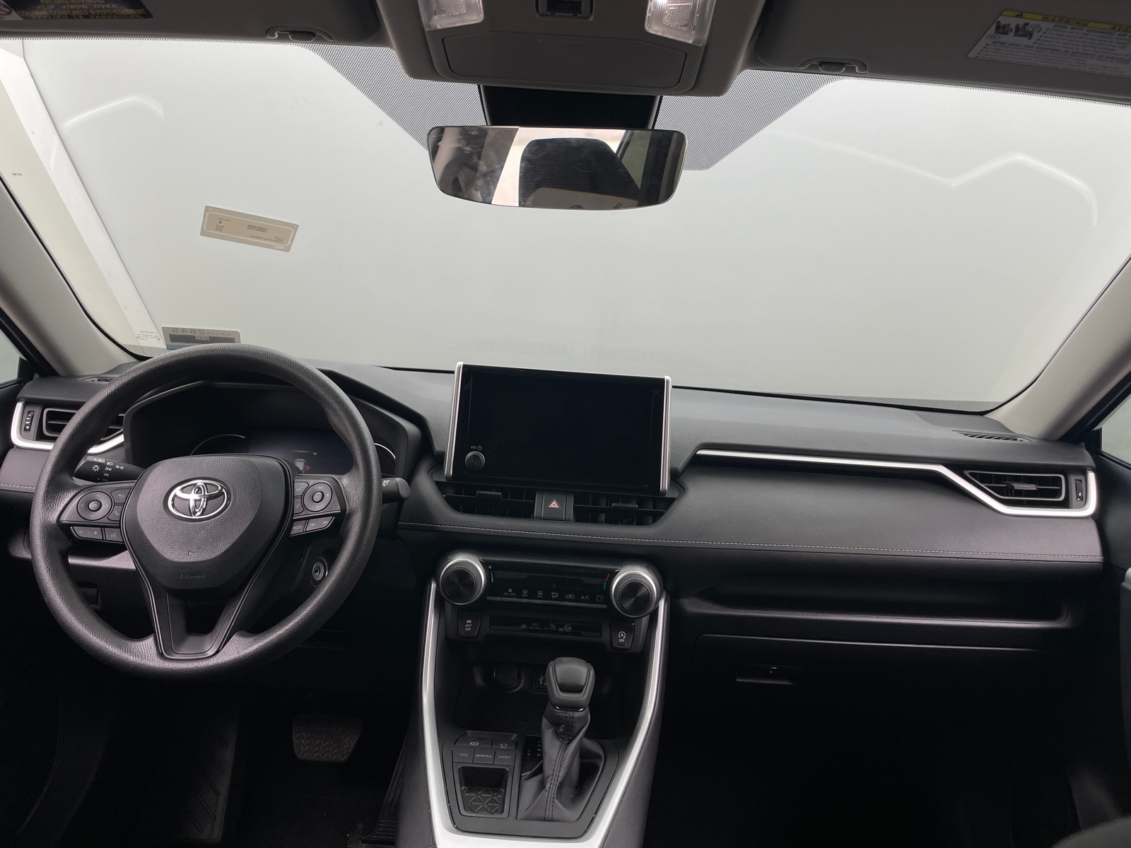 Thumbnail: 2025 Toyota RAV4 - 3