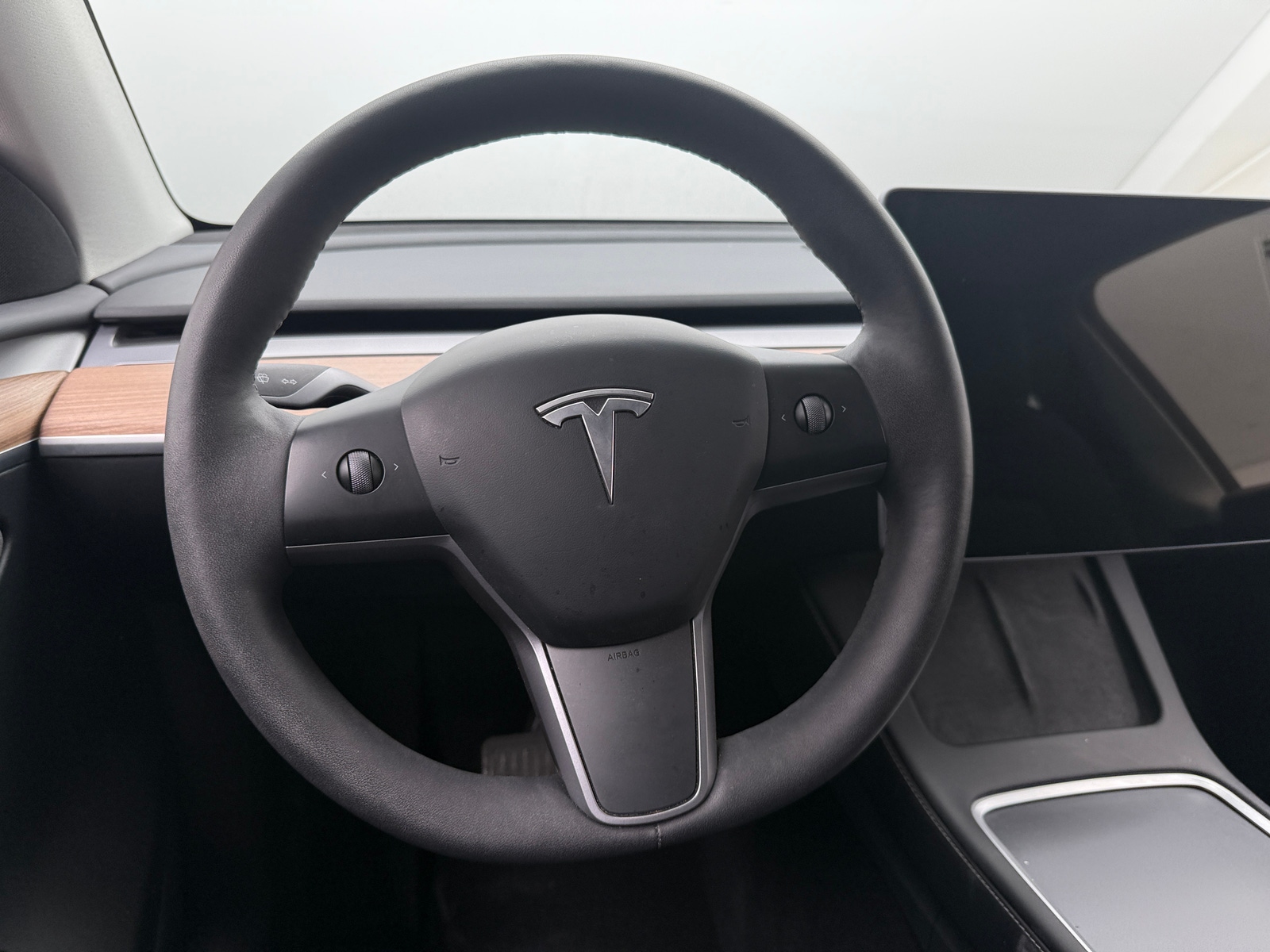 Thumbnail: 2023 Tesla Model Y - 4