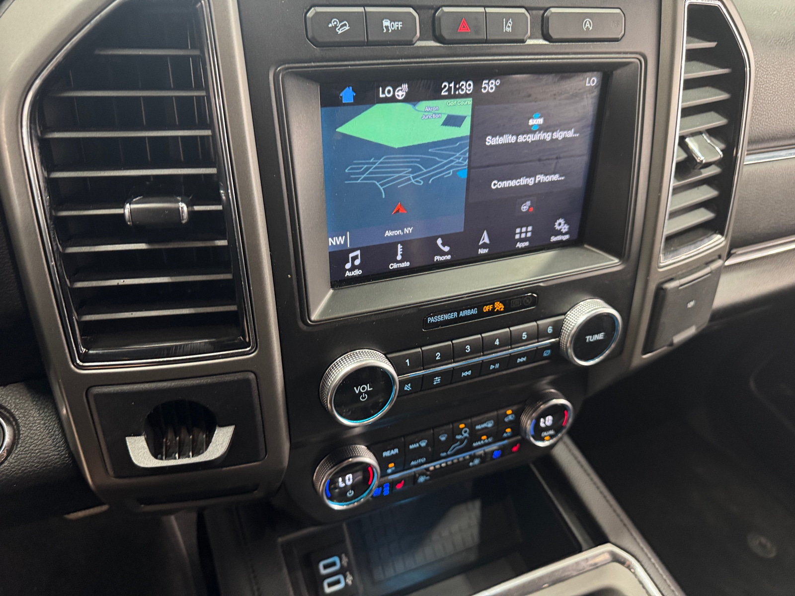 Thumbnail: 2019 Ford Expedition - 4
