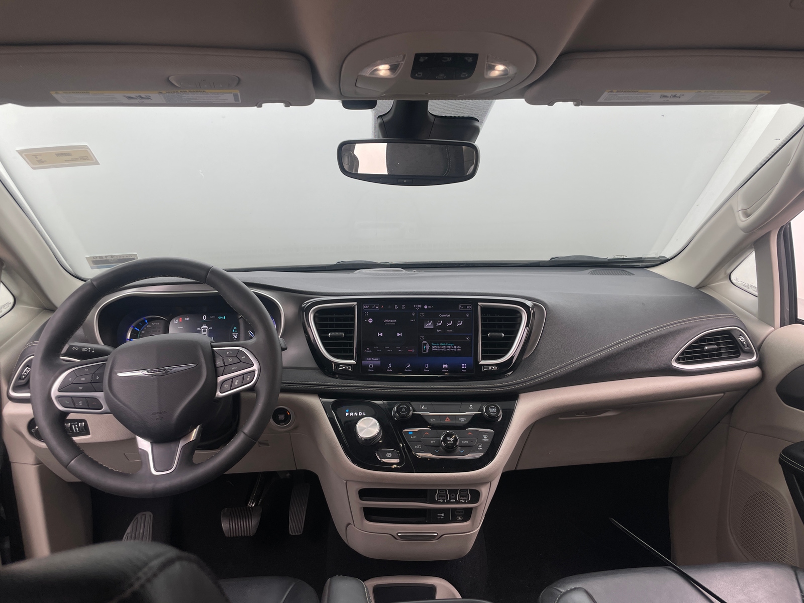 Thumbnail: 2022 Chrysler Pacifica - 2