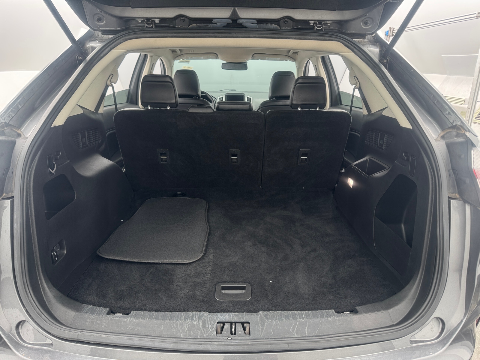Thumbnail: 2023 Ford Edge - 6