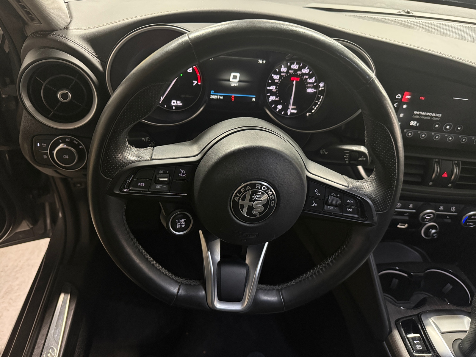 Thumbnail: 2020 Alfa Romeo Giulia - 4