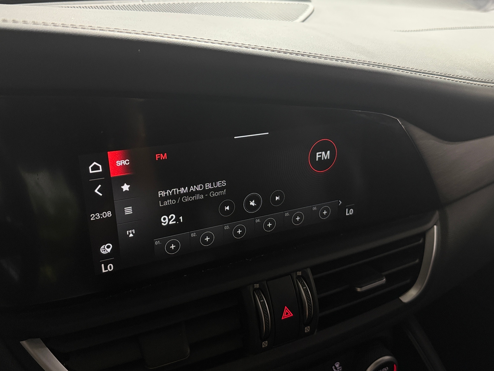 Thumbnail: 2020 Alfa Romeo Giulia - 3