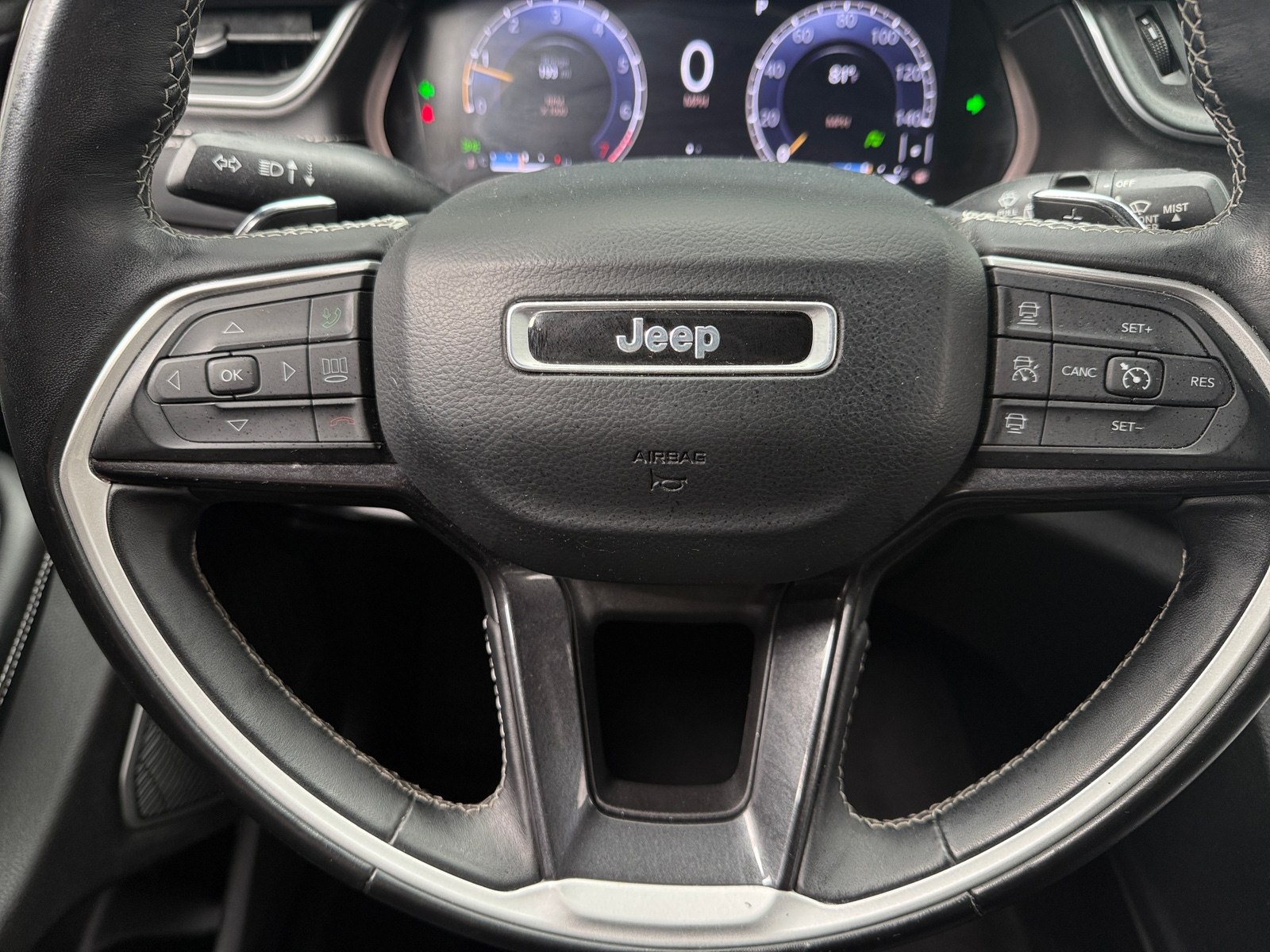 Thumbnail: 2021 Jeep Grand Cherokee L - 4