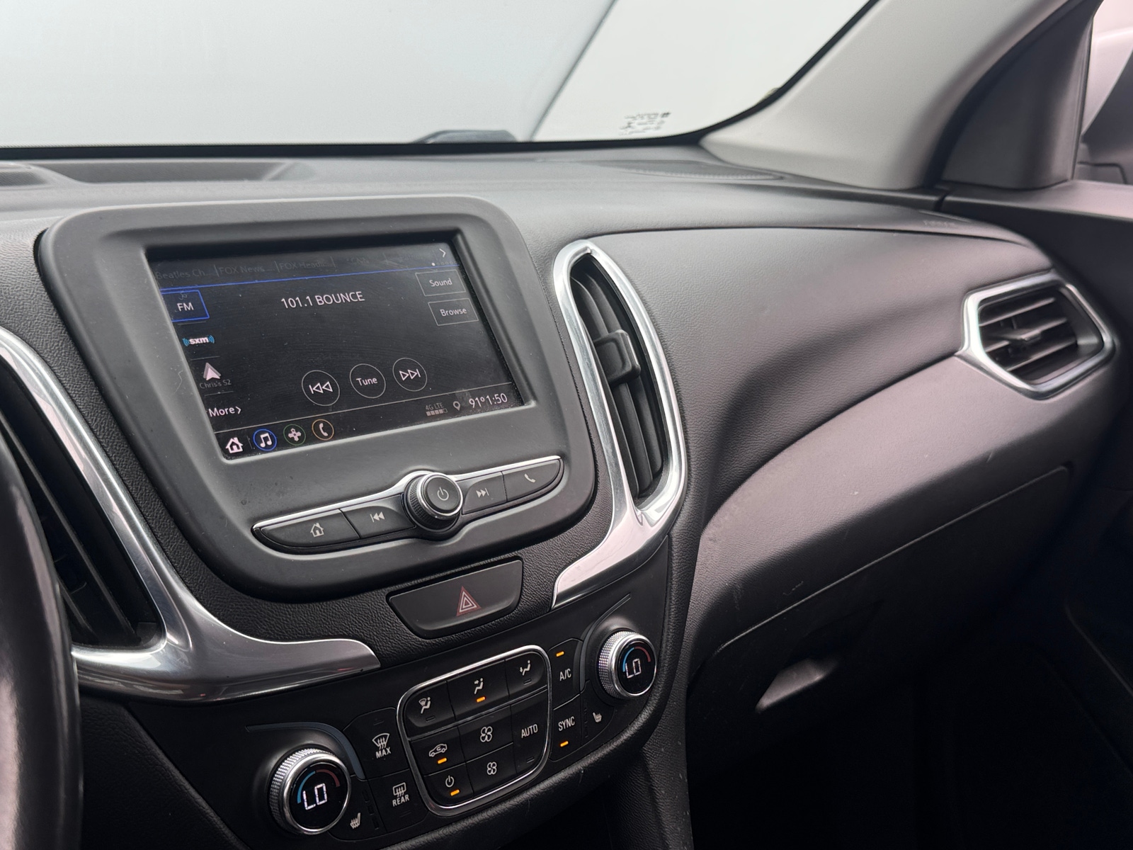 Thumbnail: 2021 Chevrolet Equinox - 4
