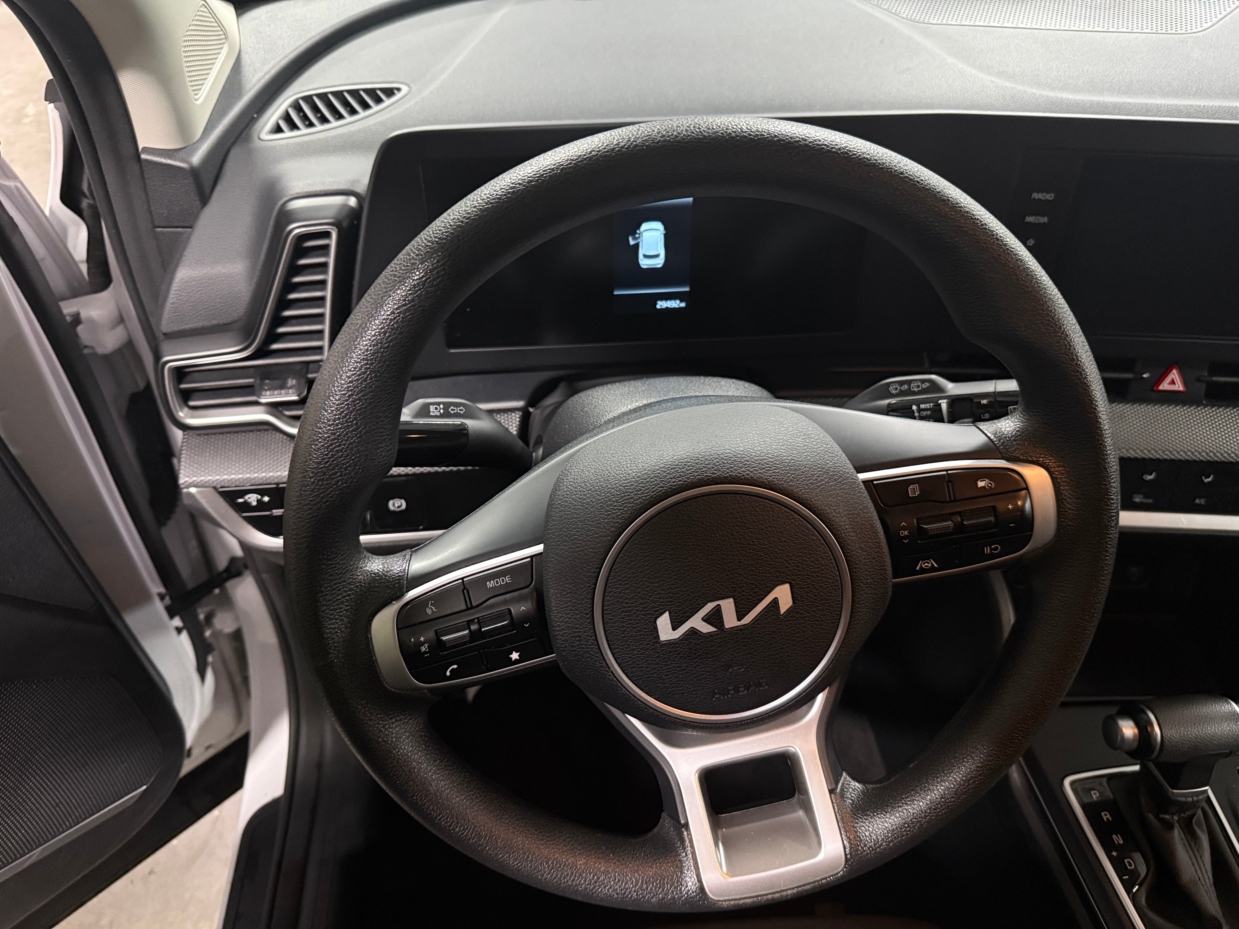2025 Kia Sportage LX - Photo 6