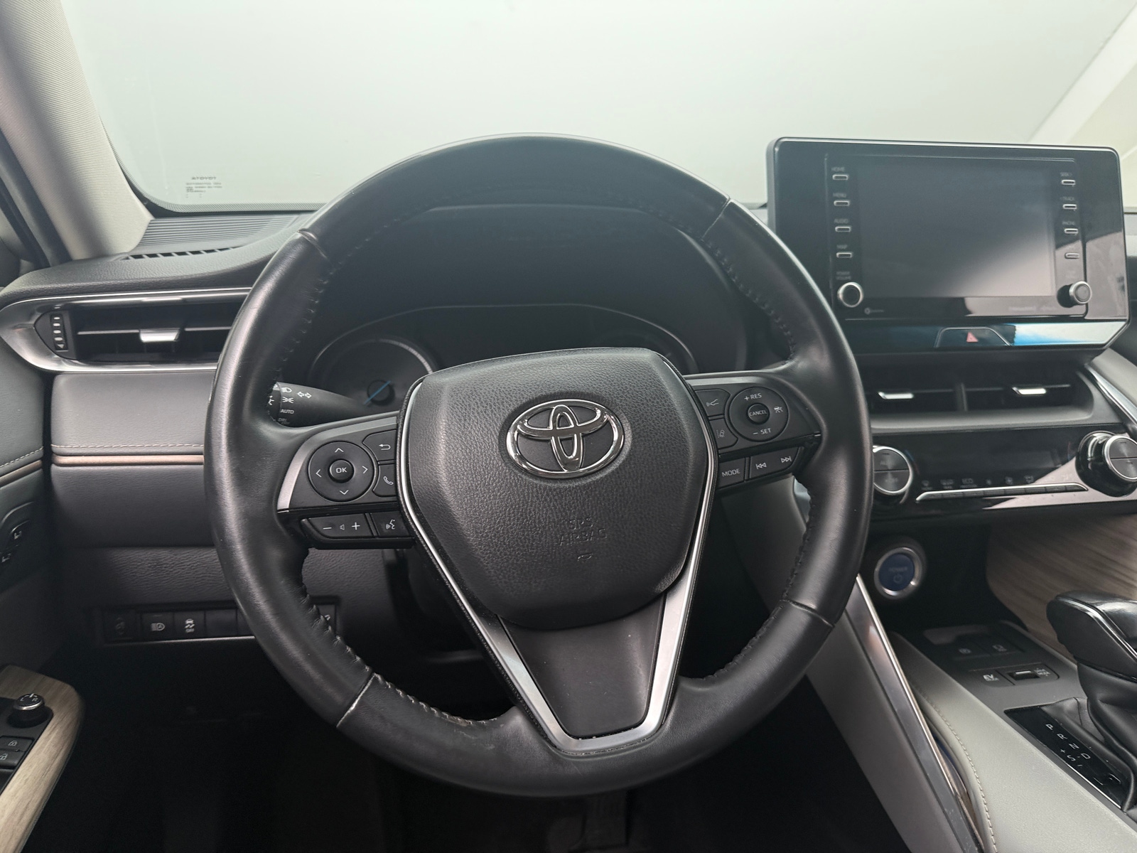 Thumbnail: 2021 Toyota Venza - 4