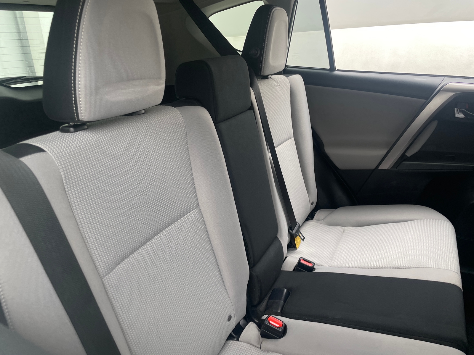 Thumbnail: 2018 Toyota RAV4 - 6