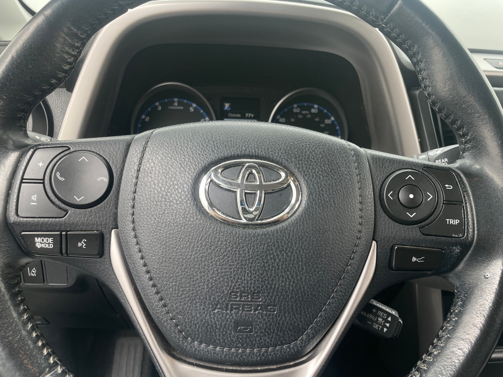 Thumbnail: 2018 Toyota RAV4 - 5