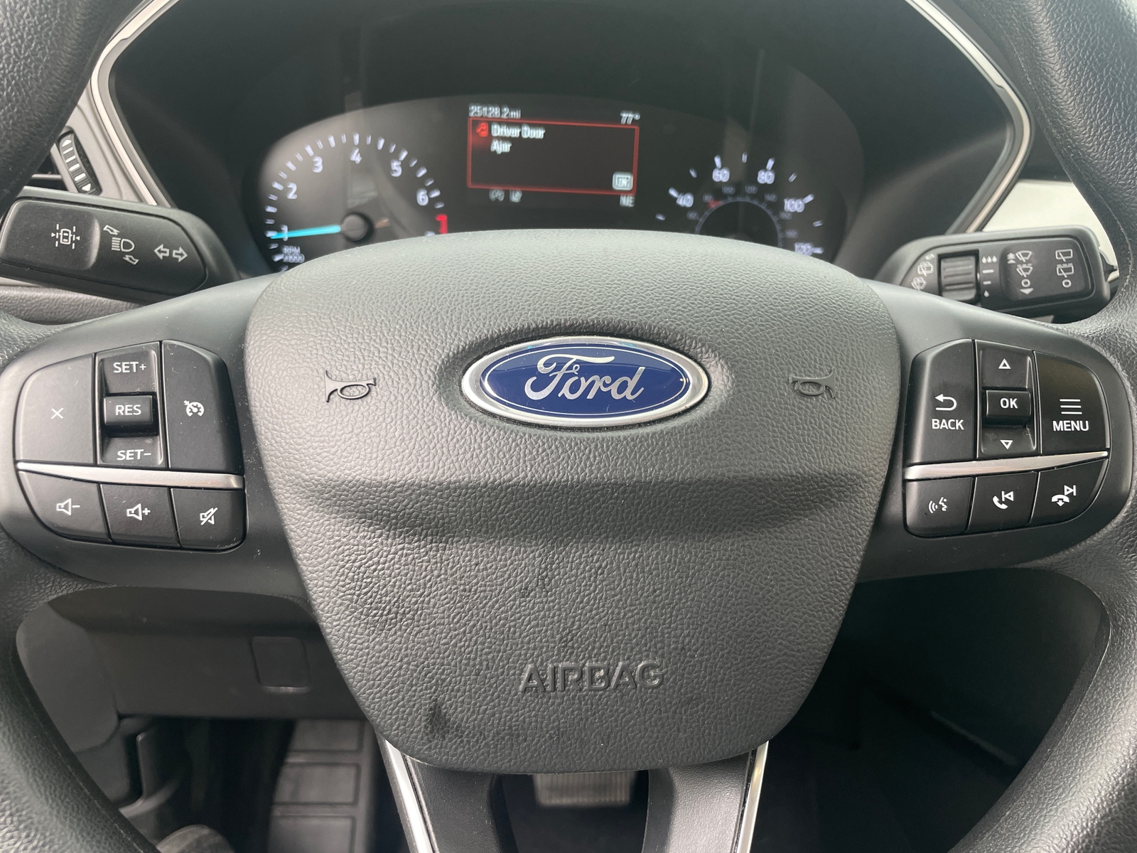 Thumbnail: 2020 Ford Escape - 5