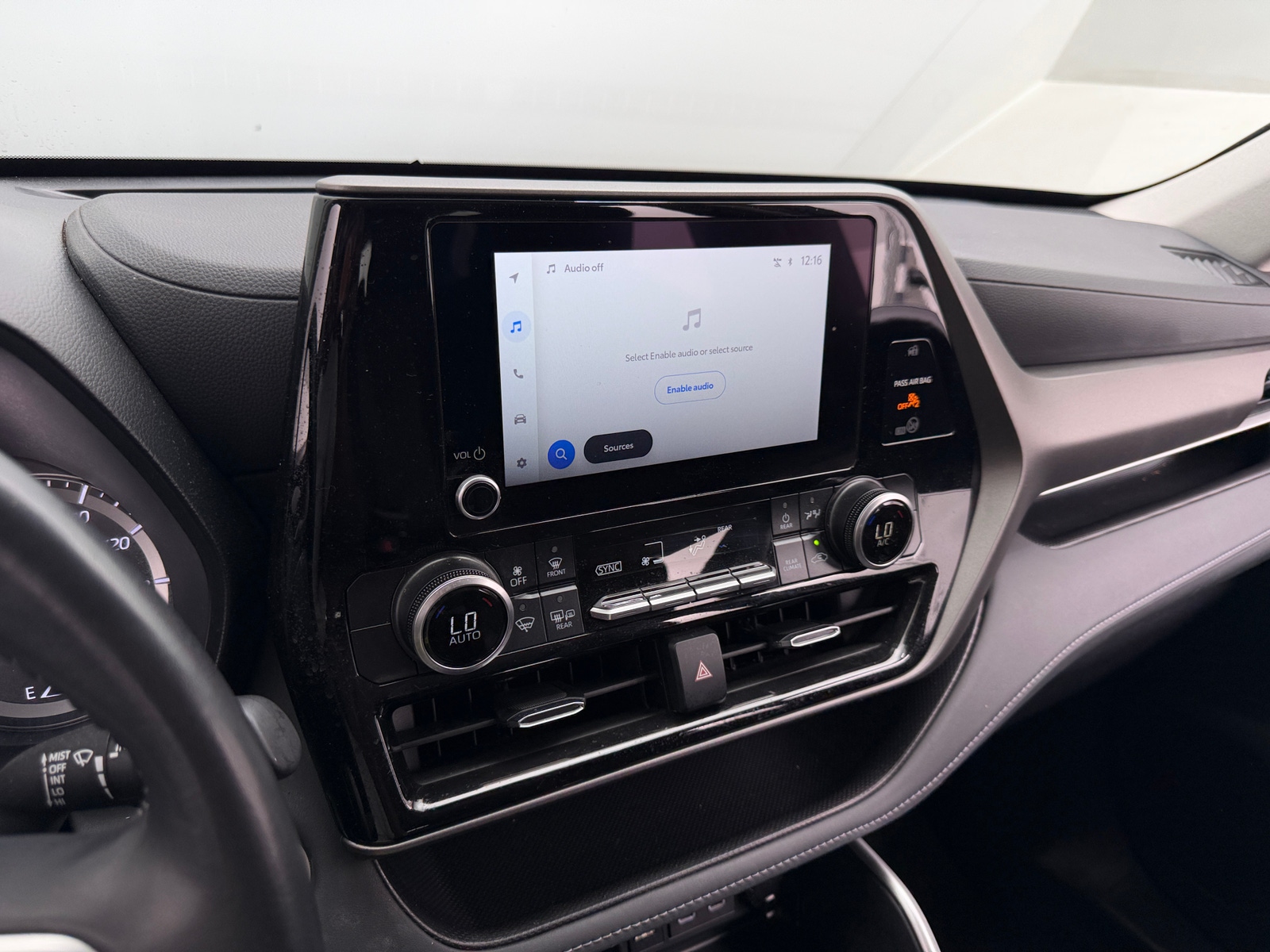 Thumbnail: 2025 Toyota Highlander - 4