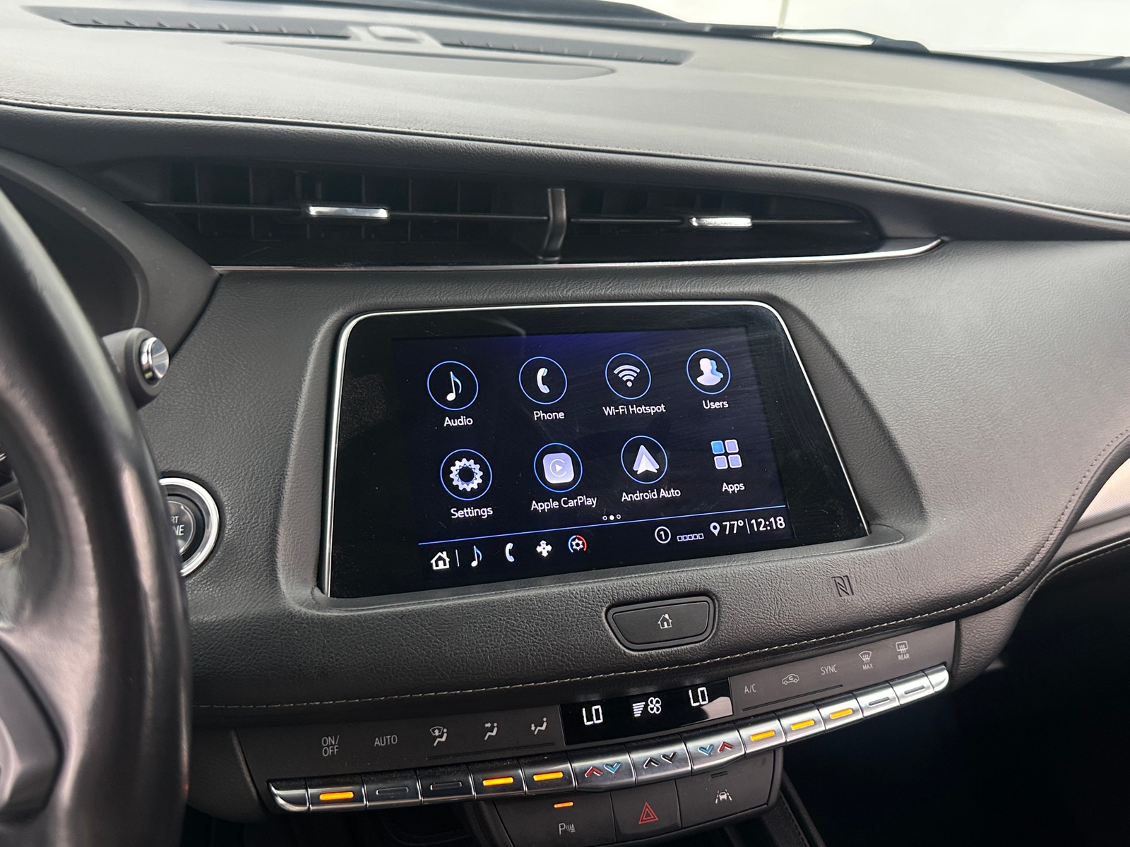 Thumbnail: 2020 Cadillac XT4 - 3
