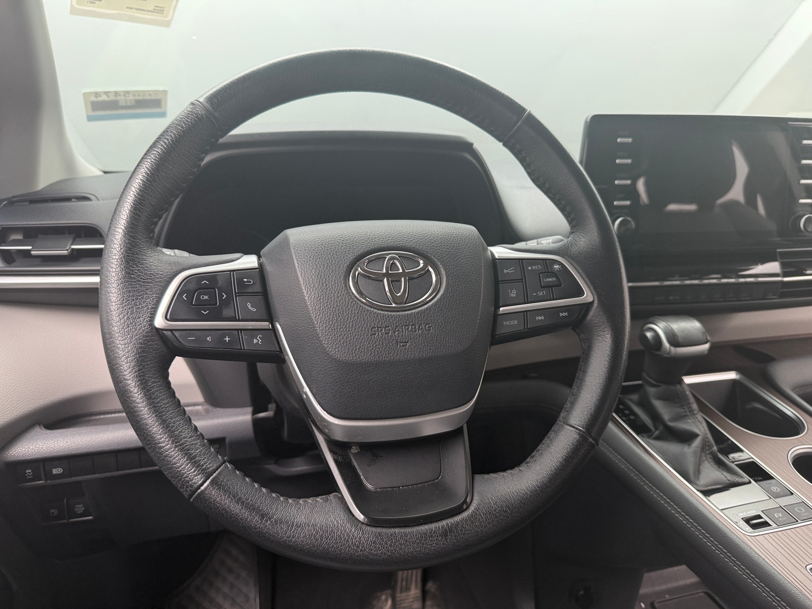 Thumbnail: 2021 Toyota Sienna - 4