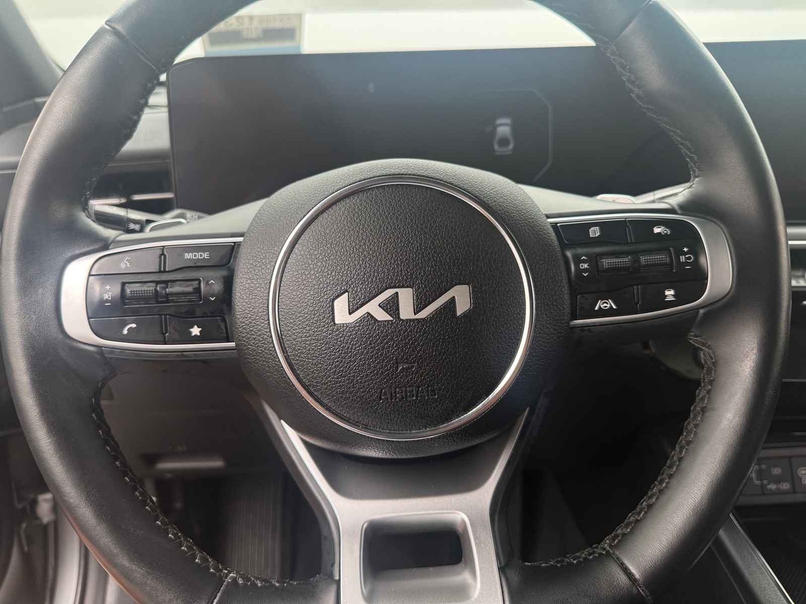 Thumbnail: 2026 Kia K5 - 4