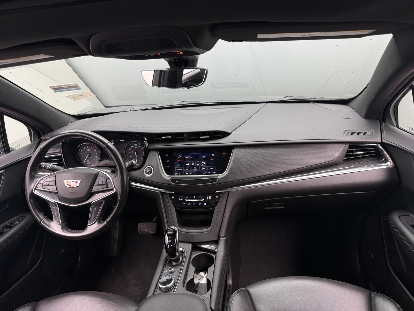 Thumbnail: 2022 Cadillac XT5 - 2