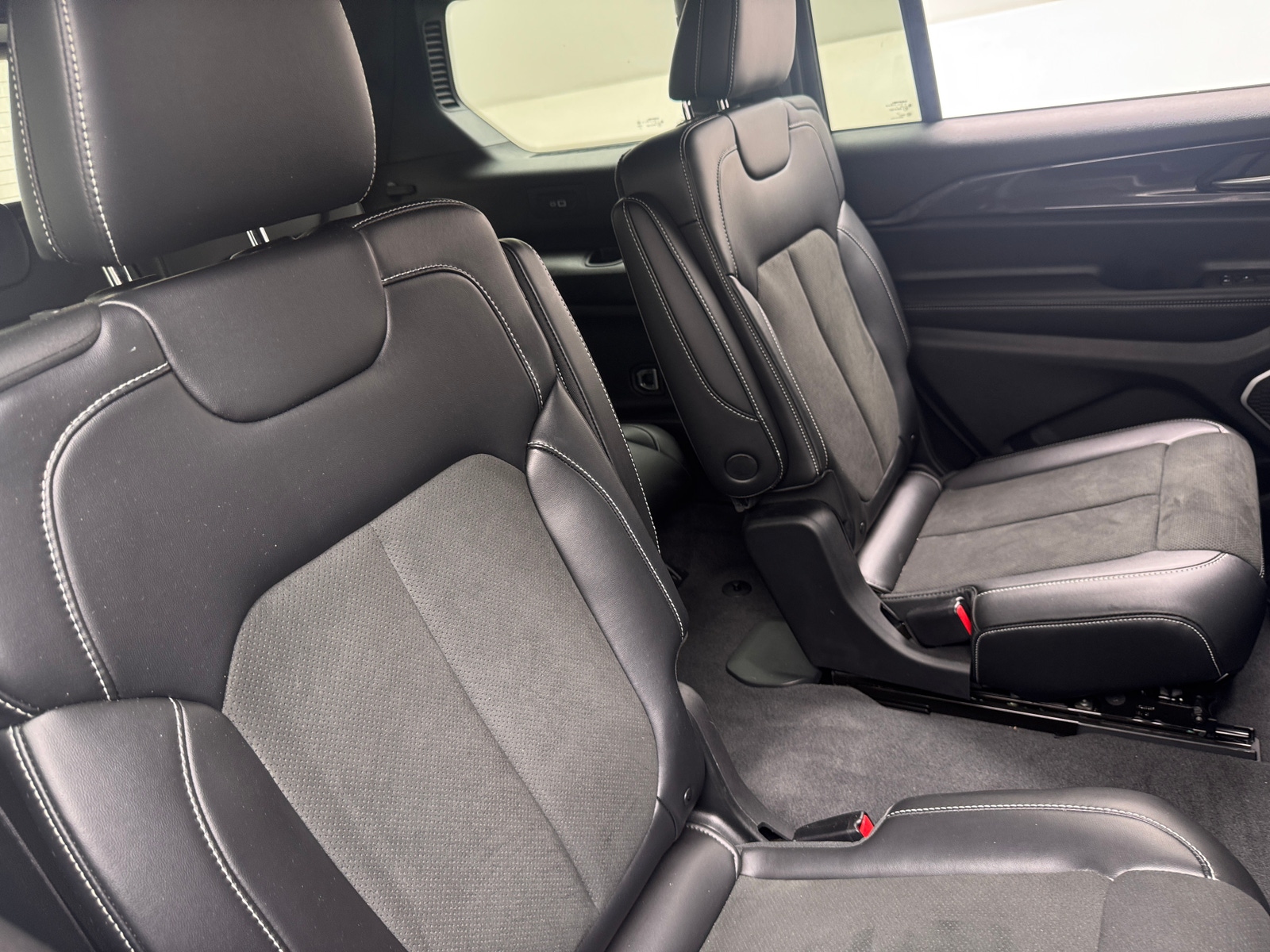 Thumbnail: 2021 Jeep Grand Cherokee L - 5