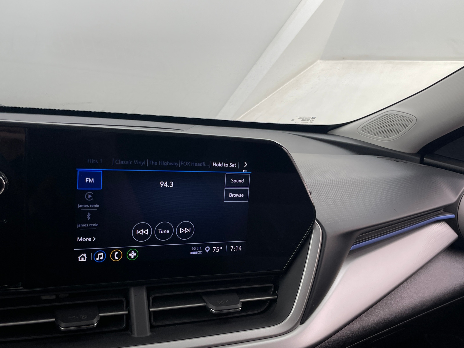 Thumbnail: 2024 Chevrolet Trax - 4