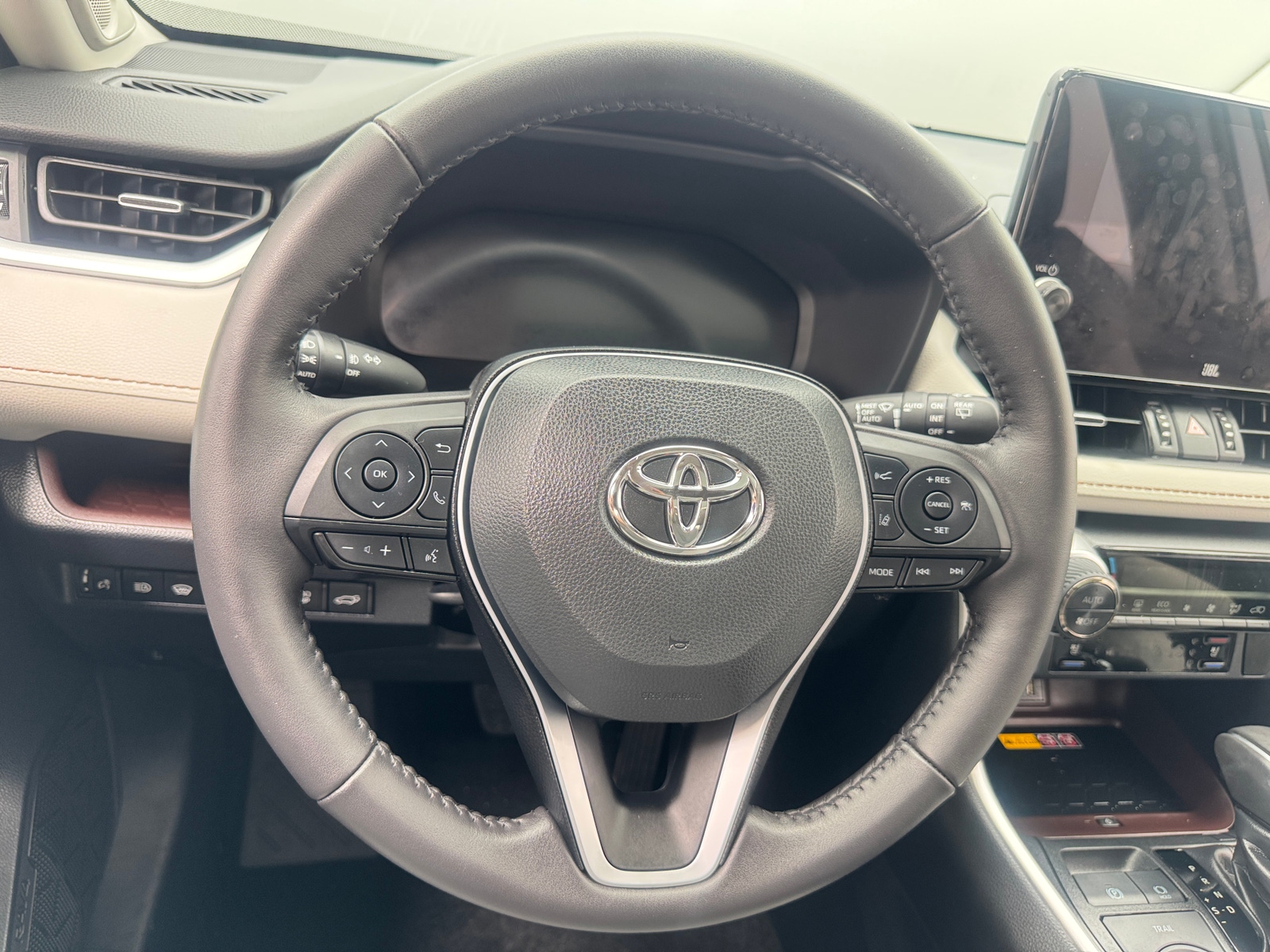 Thumbnail: 2024 Toyota RAV4 - 4