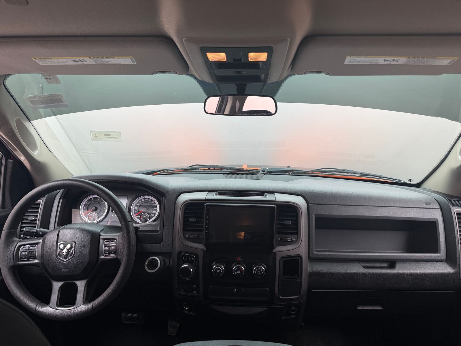 Thumbnail: 2019 RAM 1500 Classic - 3