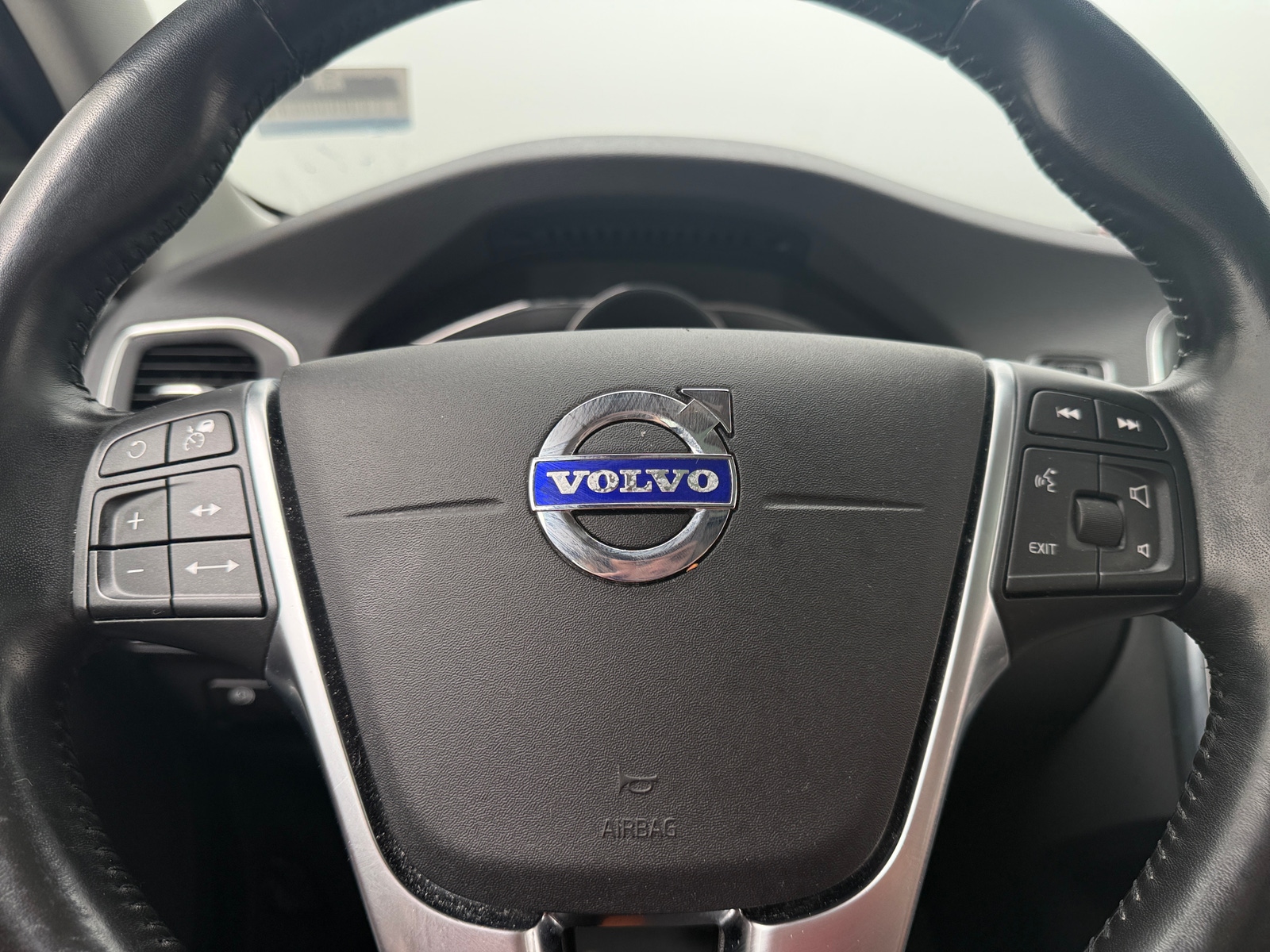 Thumbnail: 2018 Volvo S60 - 4