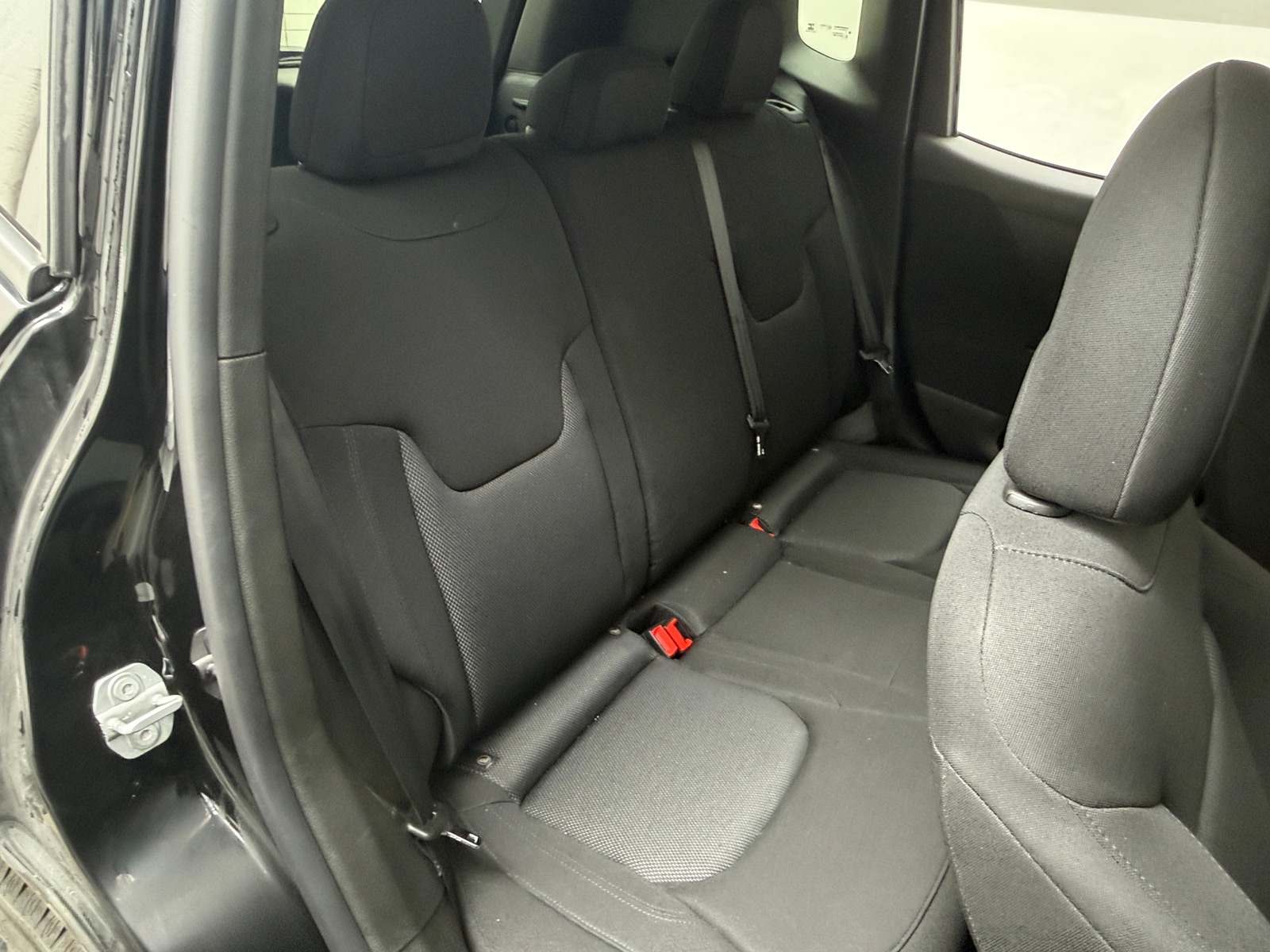 Thumbnail: 2019 Jeep Renegade - 6