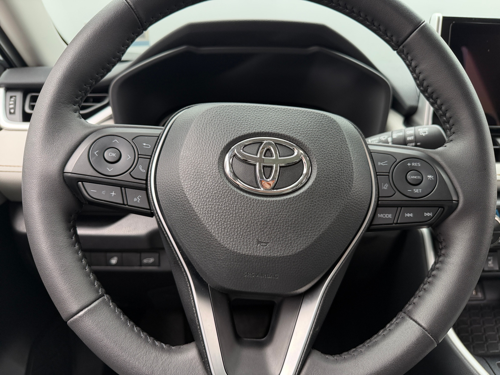 Thumbnail: 2025 Toyota RAV4 - 4